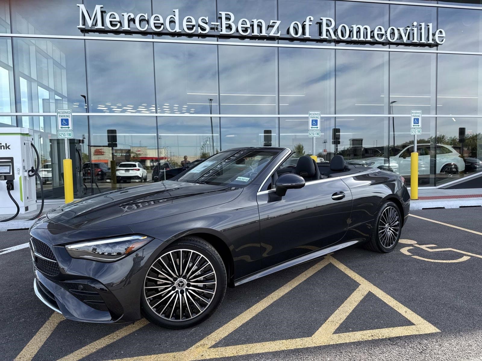 2026 Mercedes-Benz CLE CLE 300's photo