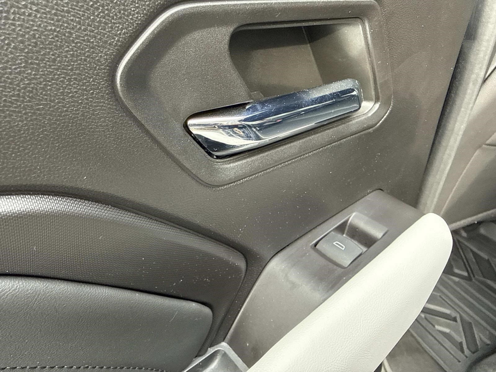 2024 GMC CANYON - Image 15