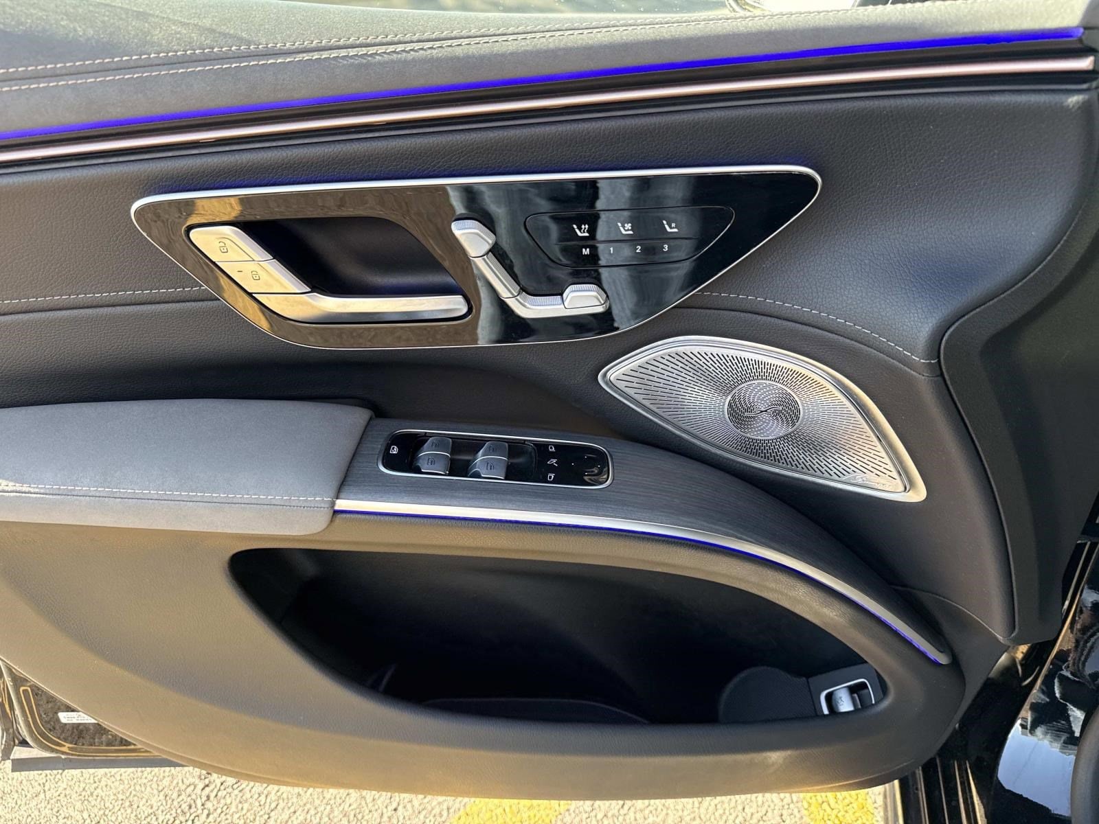 2023 MERCEDES-BENZ EQS-CLASS SUV - Image 22