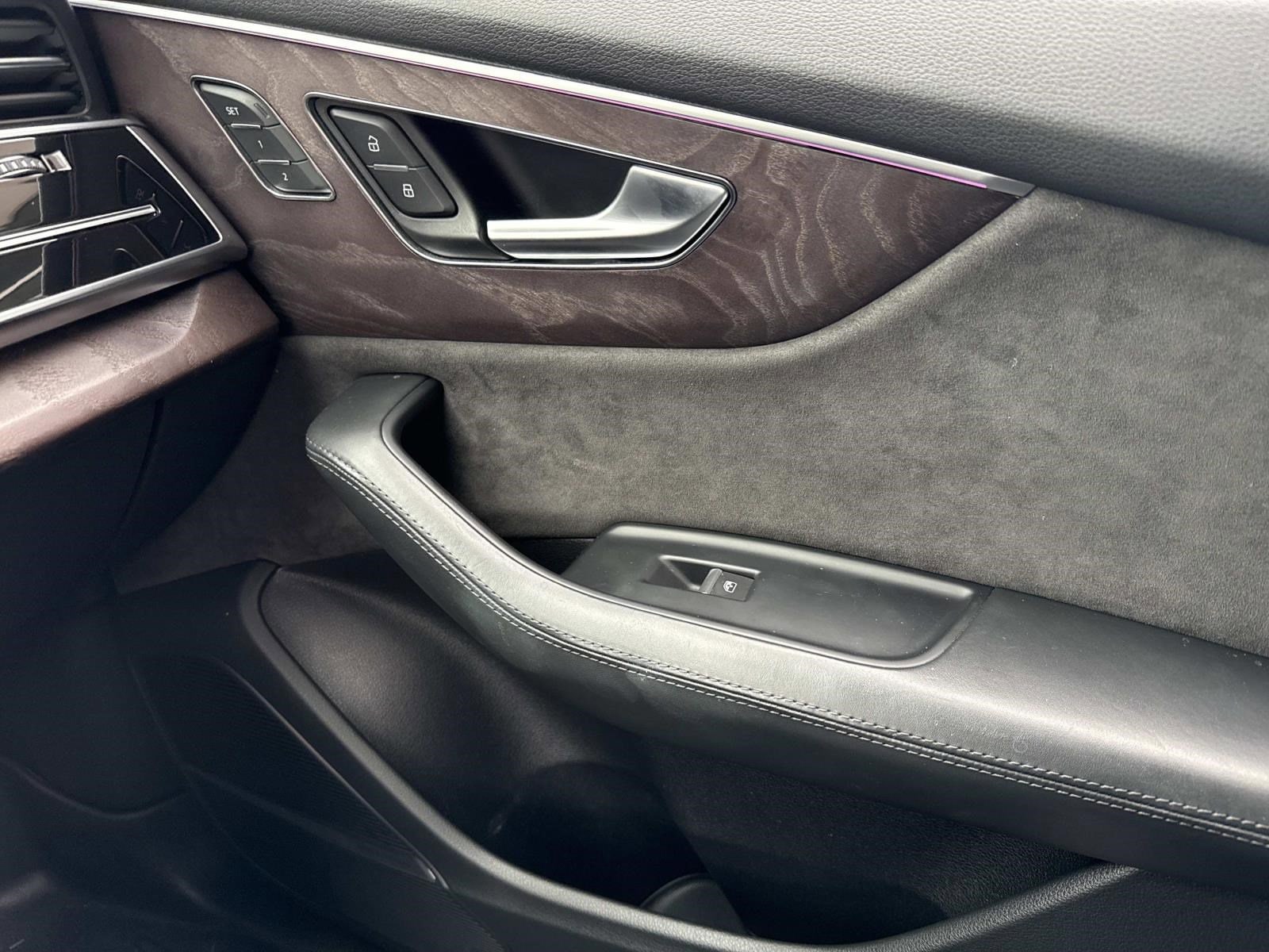 2019 AUDI Q8 - Image 28