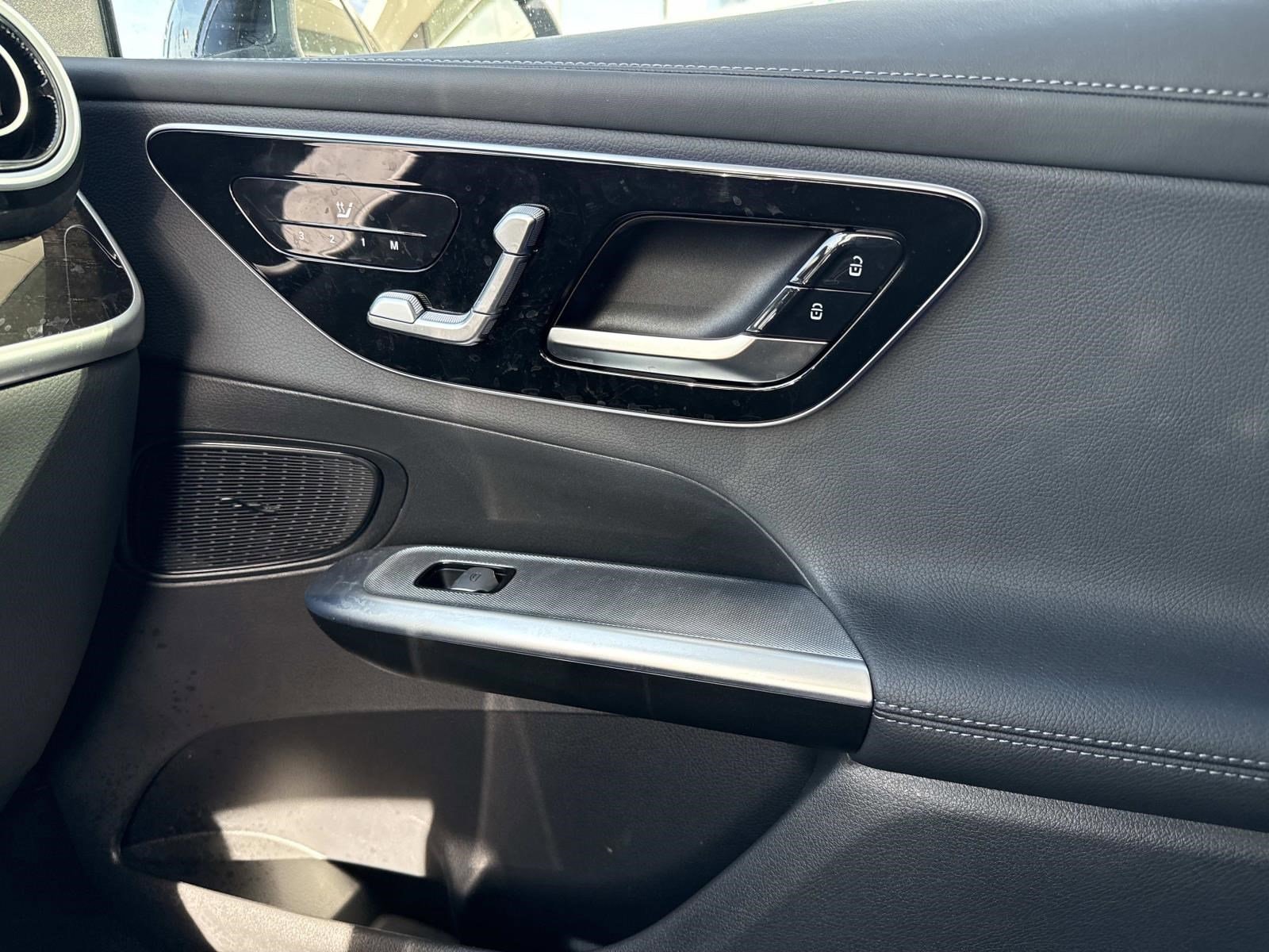 2025 MERCEDES-BENZ GLC-CLASS - Image 32