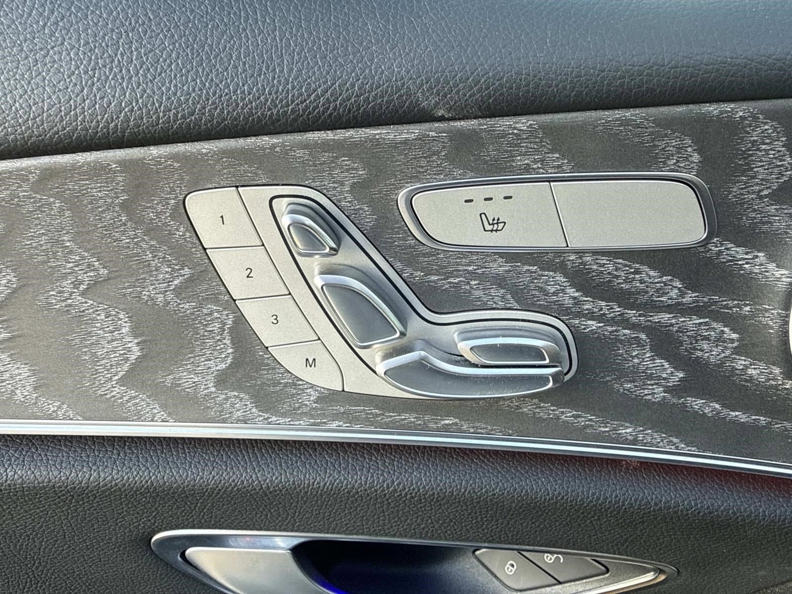 2021 MERCEDES-BENZ E-CLASS - Image 24