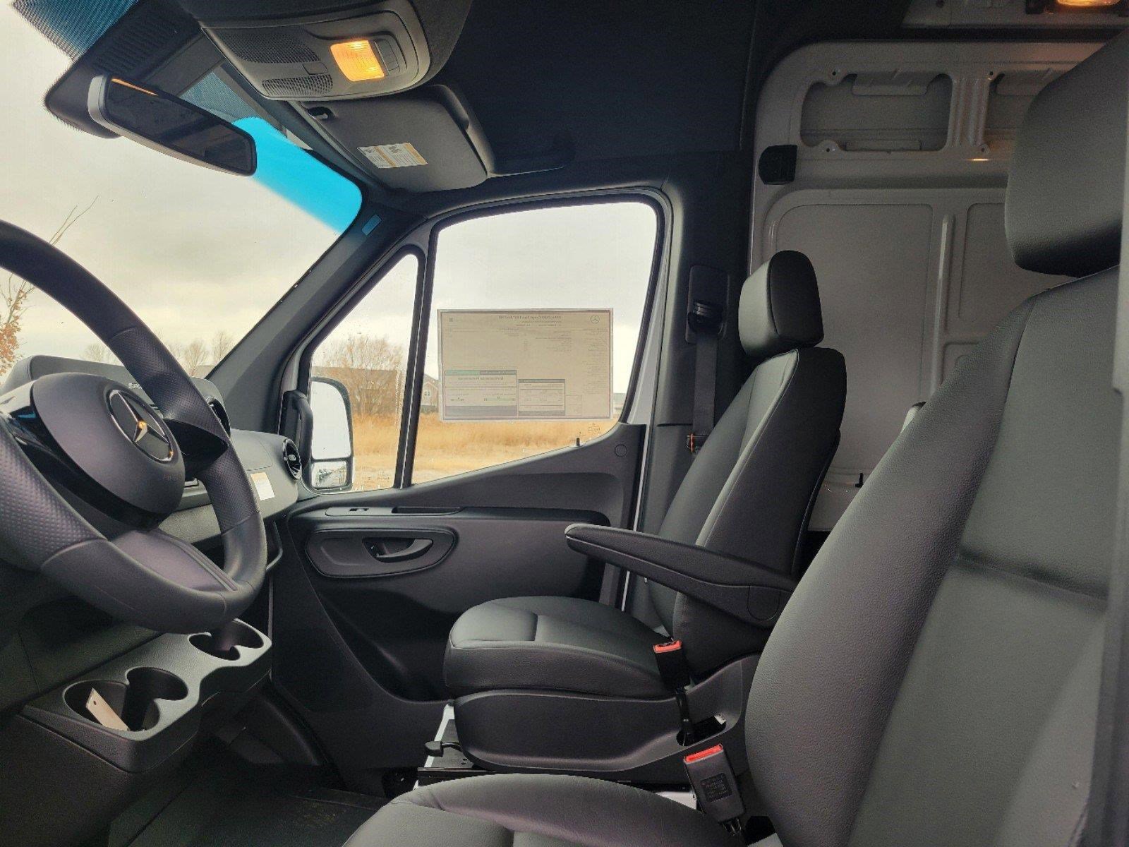 2025 MERCEDES-BENZ SPRINTER - Image 20