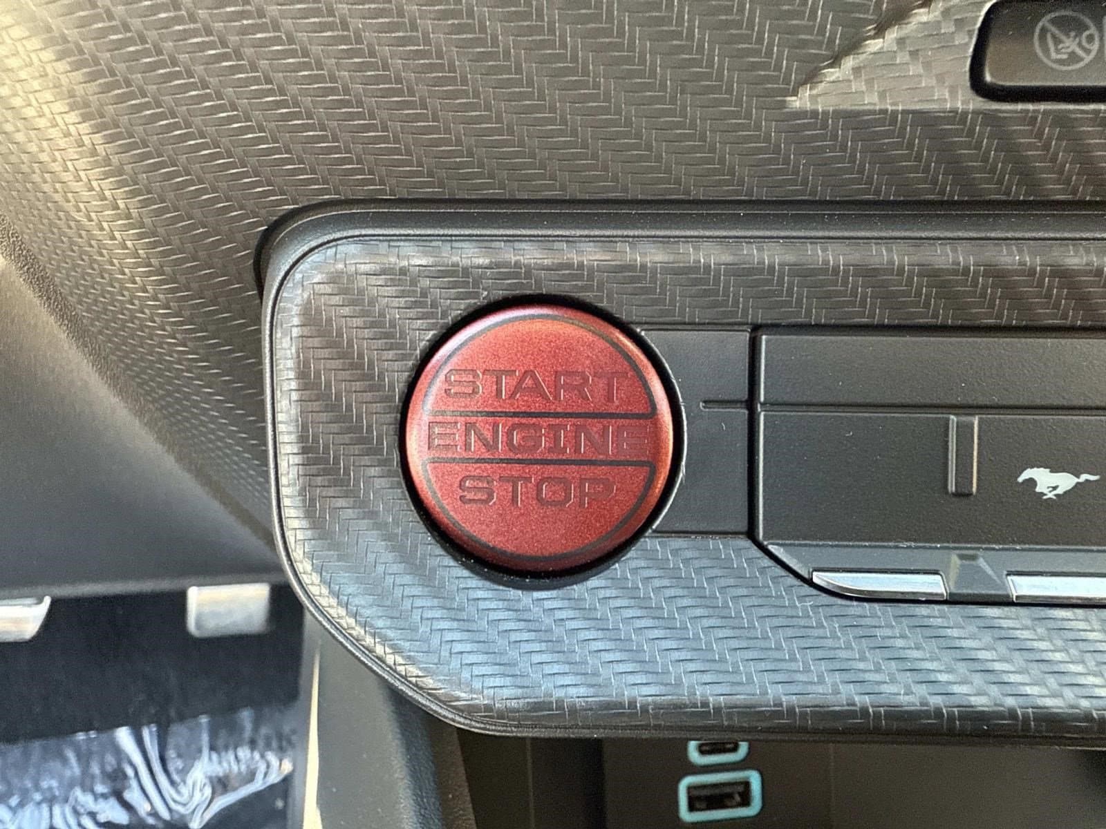 2024 FORD MUSTANG - Image 31