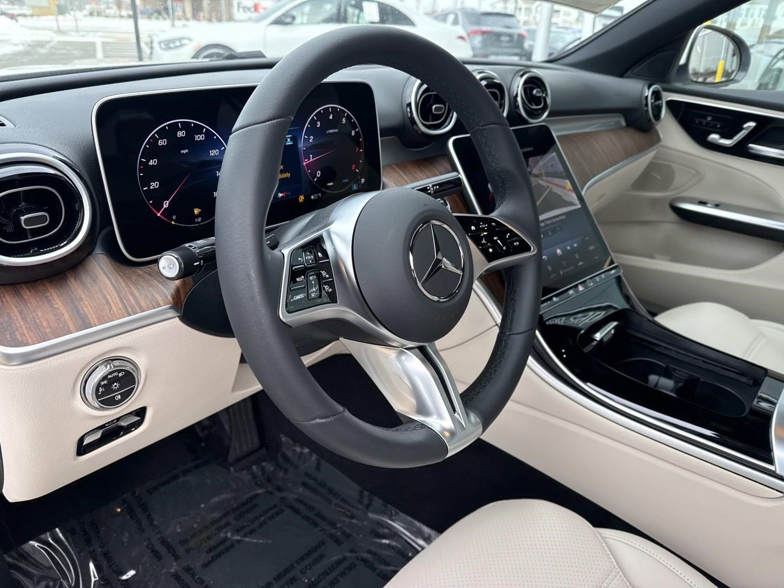 2025 MERCEDES-BENZ C-CLASS - Image 28