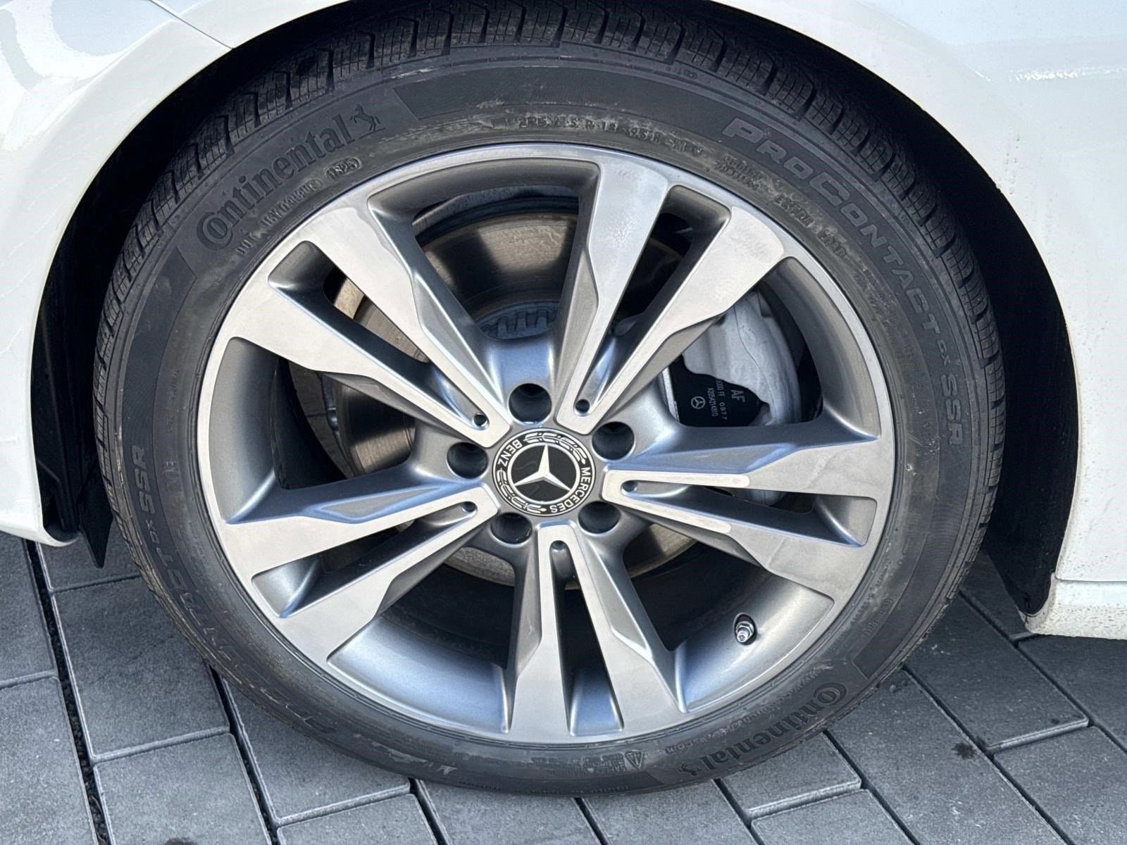 2018 MERCEDES-BENZ C-CLASS - Image 11