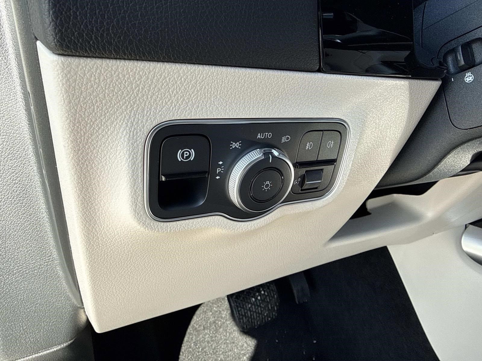 2026 MERCEDES-BENZ GLA-CLASS - Image 25