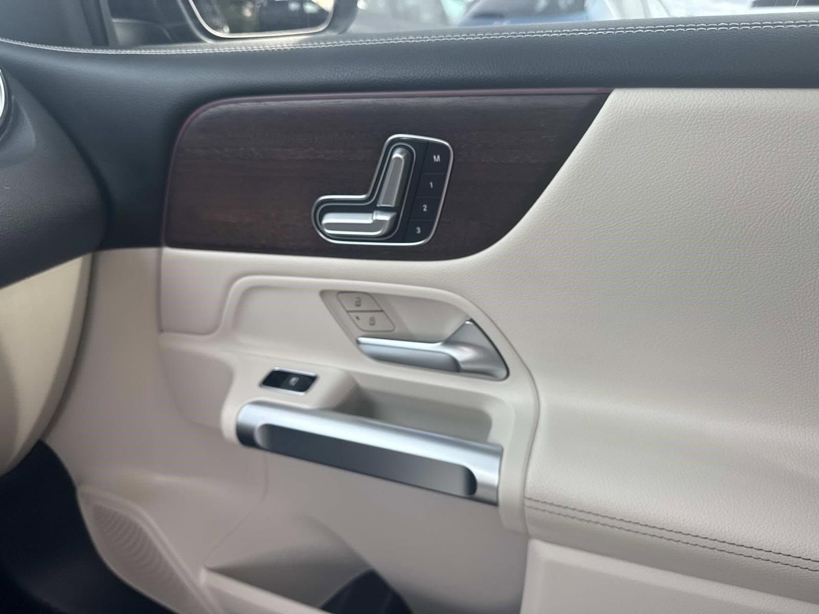 2021 MERCEDES-BENZ GLB-CLASS - Image 20