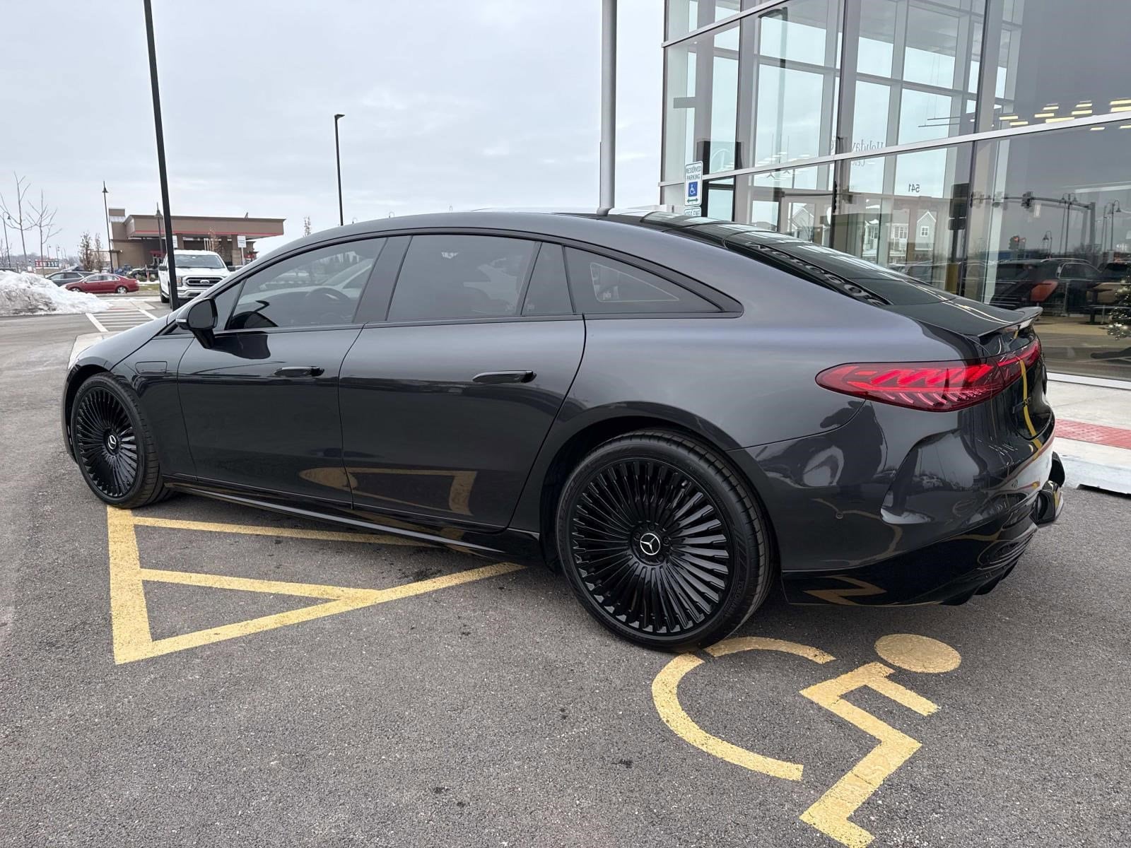 2023 MERCEDES-BENZ EQS-CLASS SEDAN - Image 12