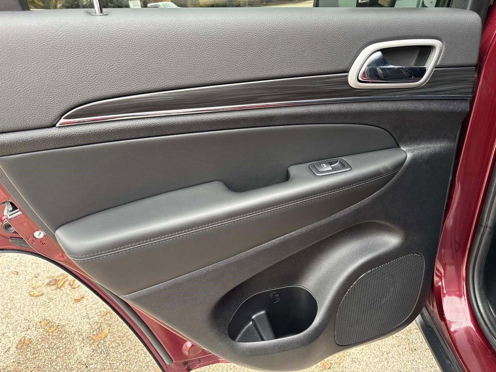 2022 JEEP GRAND CHEROKEE - Image 12