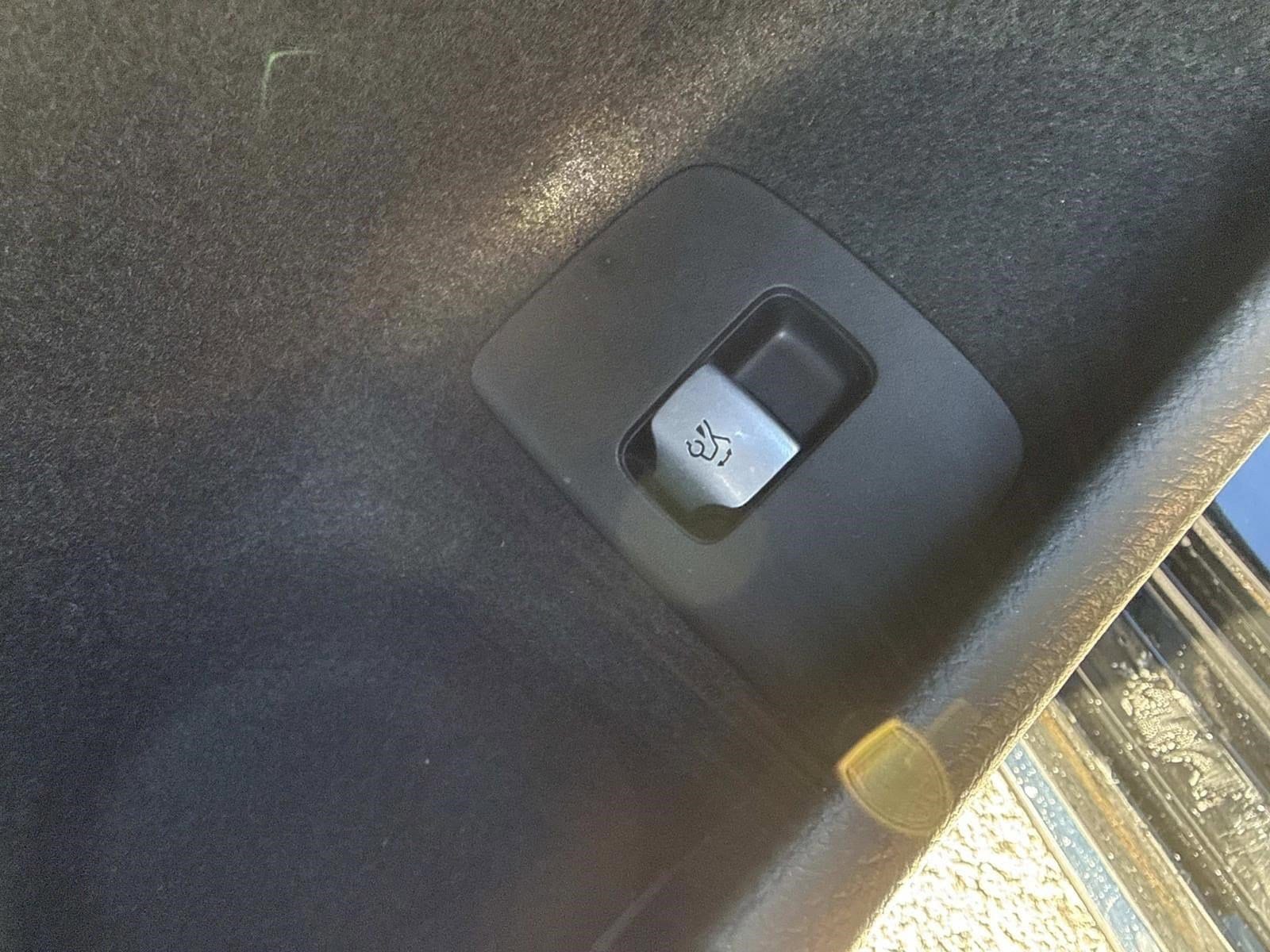 2024 MERCEDES-BENZ E-CLASS - Image 26