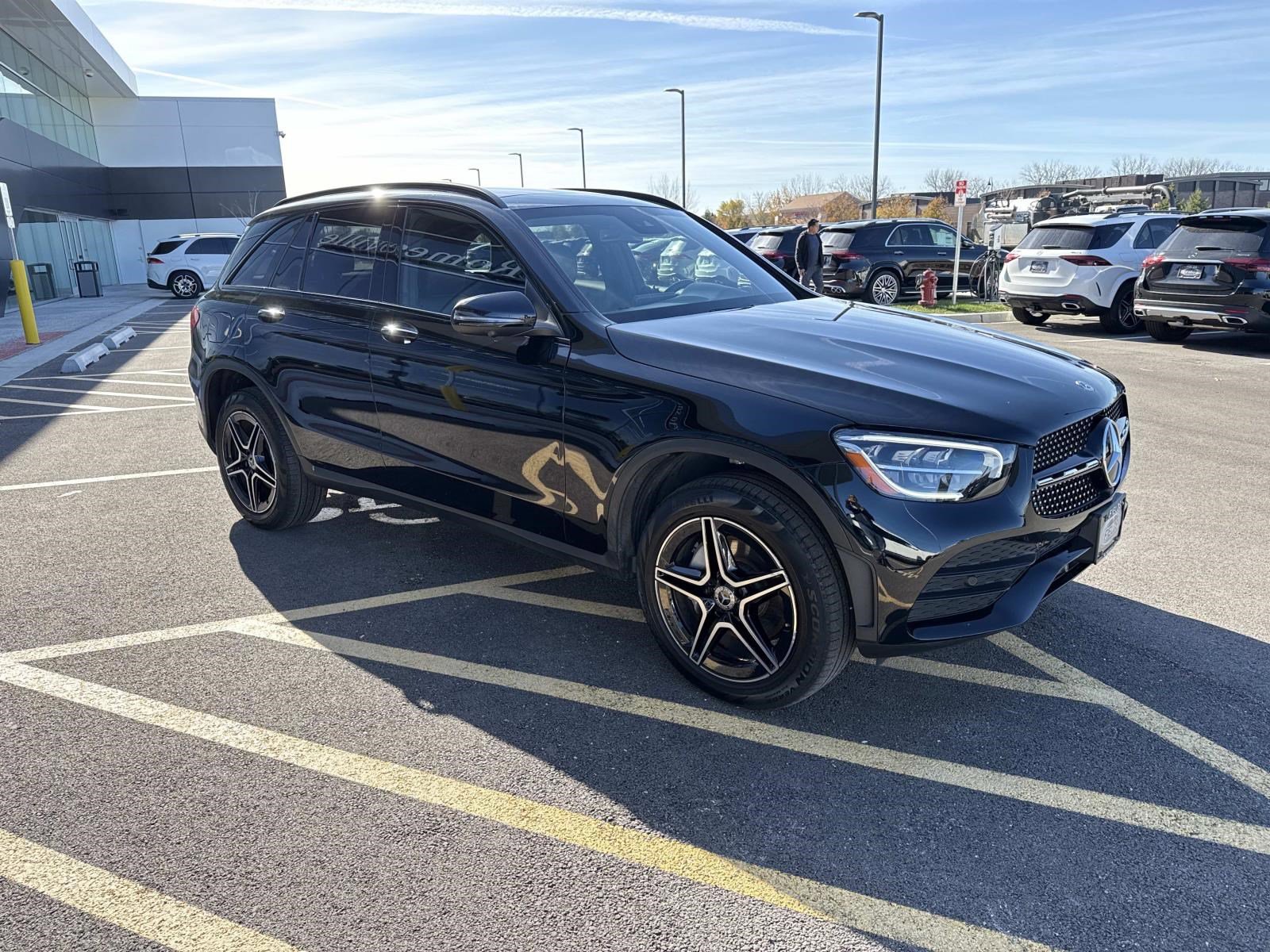2022 Mercedes Benz GLC 300 4MATIC photo 3
