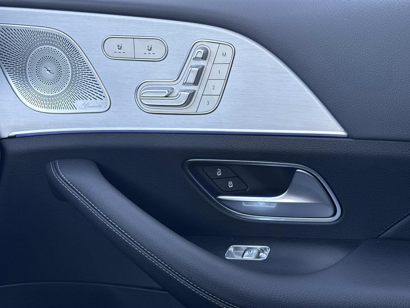 2026 MERCEDES-BENZ GLS-CLASS - Image 32