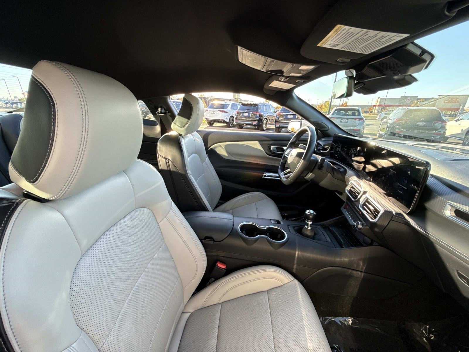 2024 FORD MUSTANG - Image 6