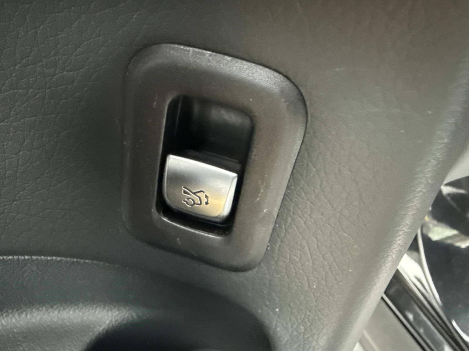 2023 MERCEDES-BENZ GLC-CLASS - Image 26