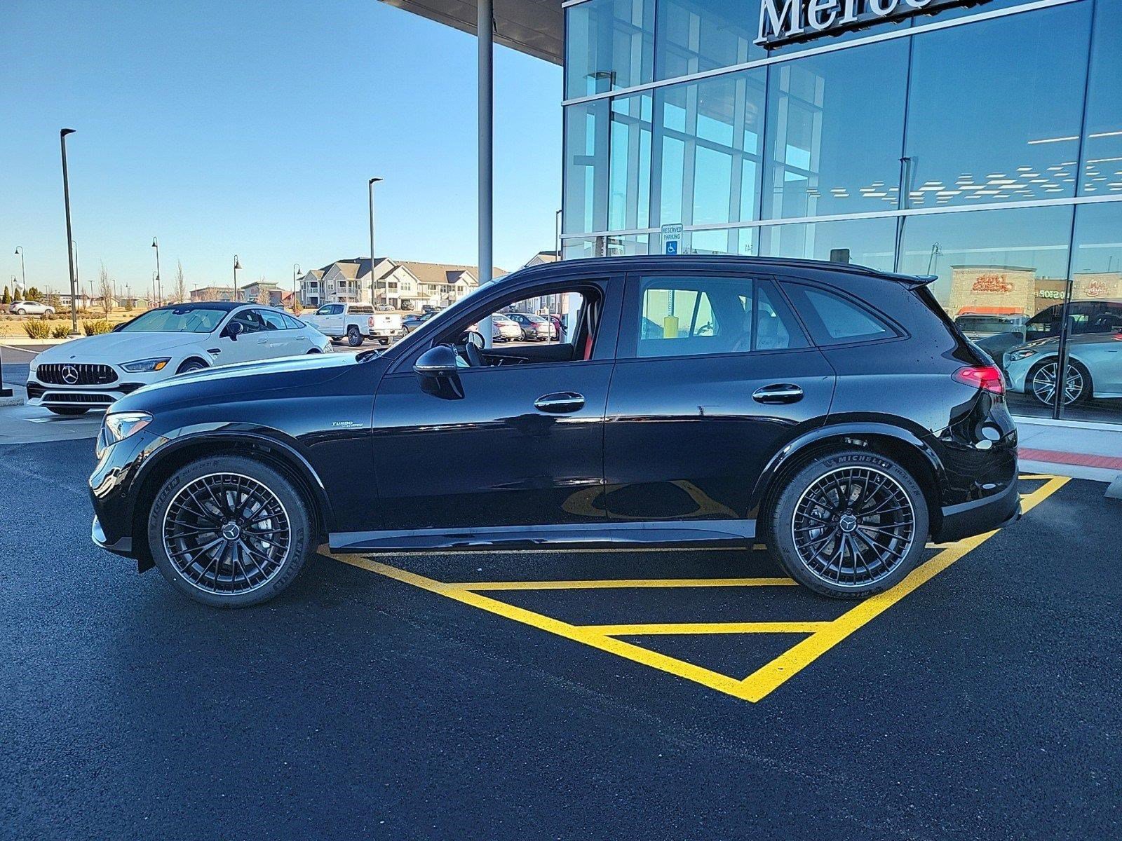 2025 Mercedes Benz GLC AMG 43 4MATIC photo 2
