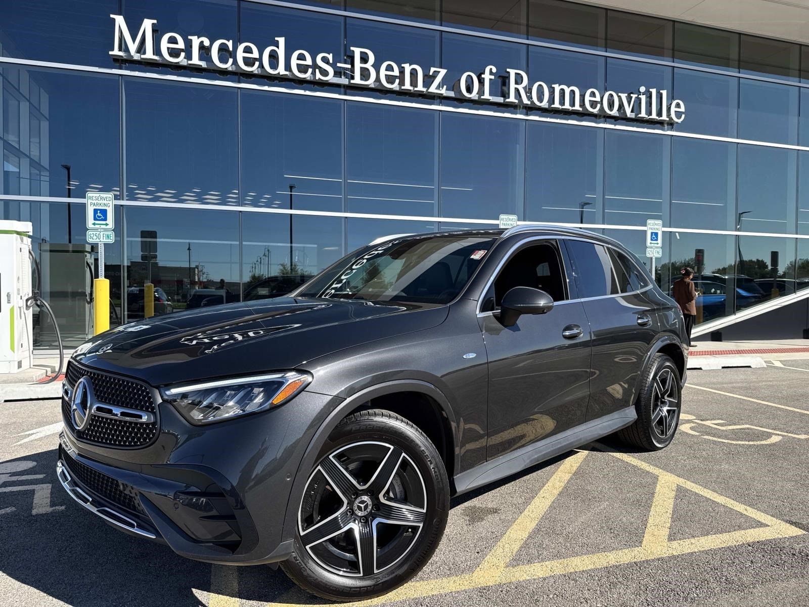 2025 Mercedes-Benz GLC Base