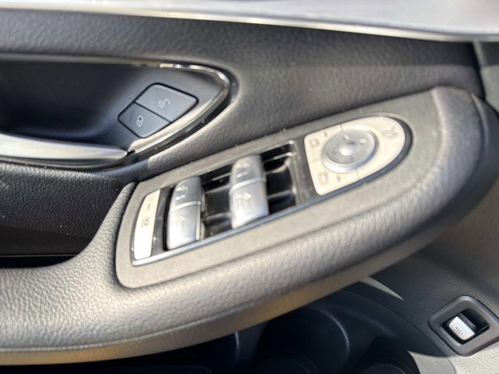 2021 MERCEDES-BENZ GLC-CLASS - Image 22