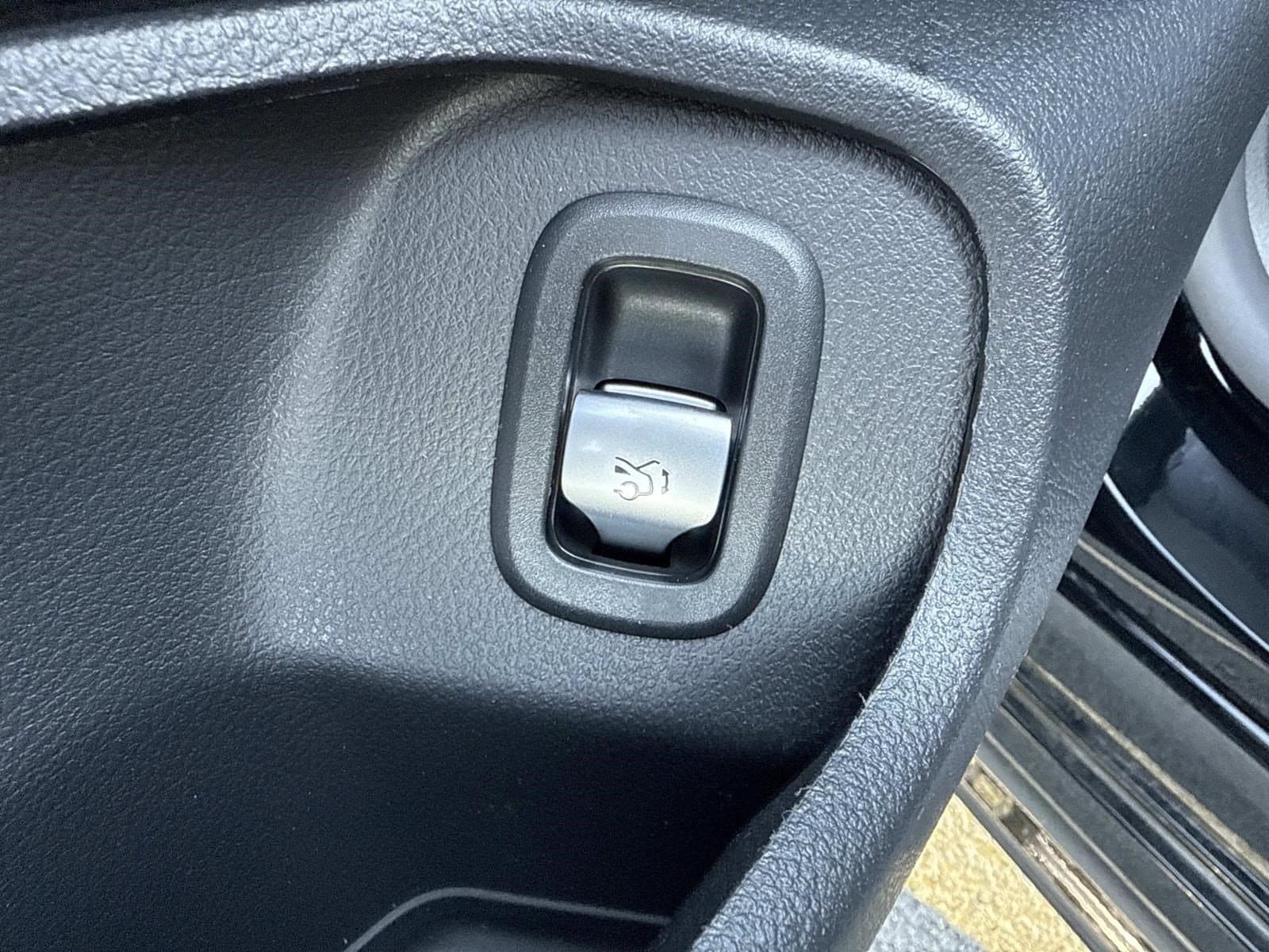 2026 MERCEDES-BENZ CLE - Image 20