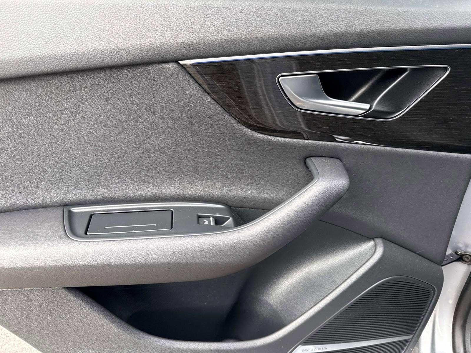 2021 AUDI Q8 - Image 15