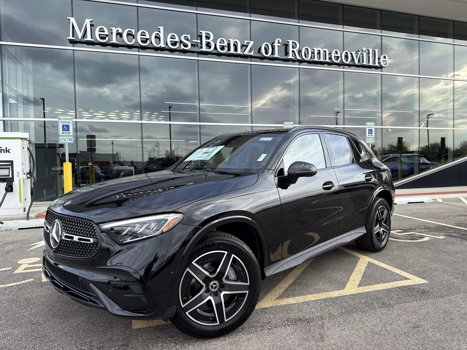2027 Mercedes-Benz GLC Base