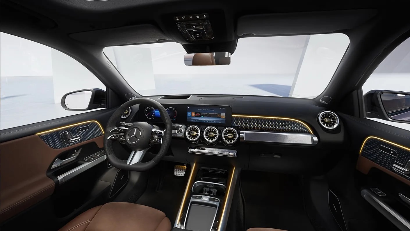 2025 Mercedes-benz GLB SUV interior dash front-seating full view.png