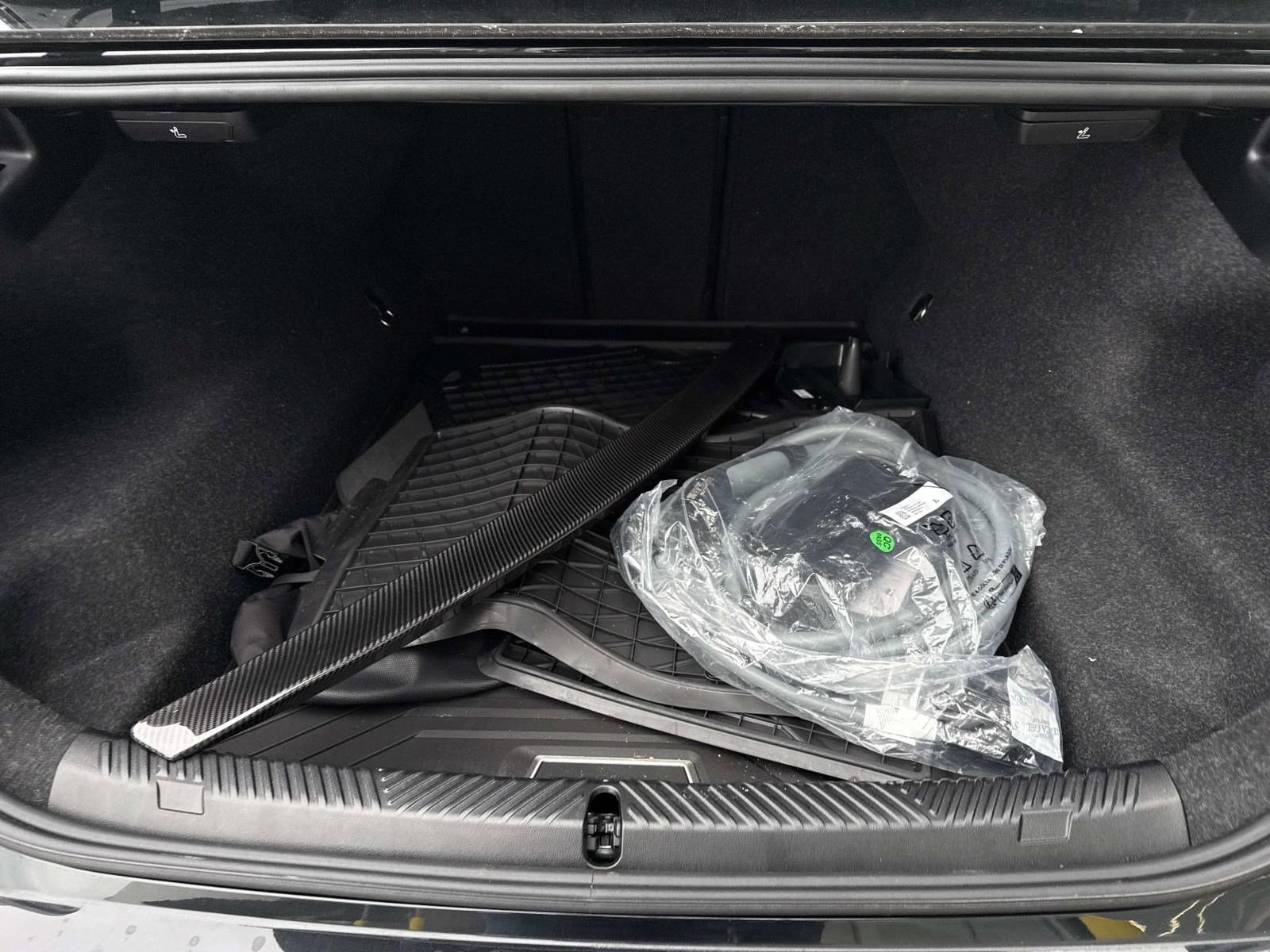 2025 BMW M5 - Image 10