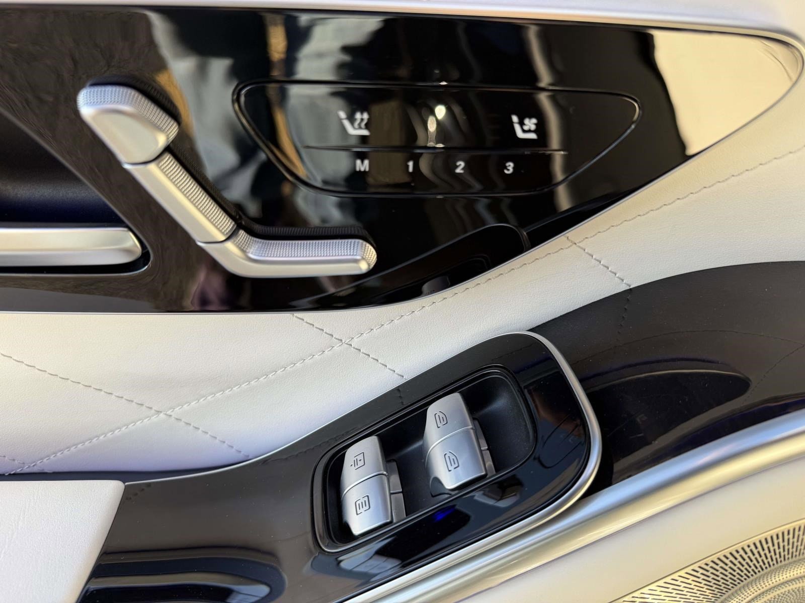 2023 MERCEDES-BENZ S-CLASS - Image 18