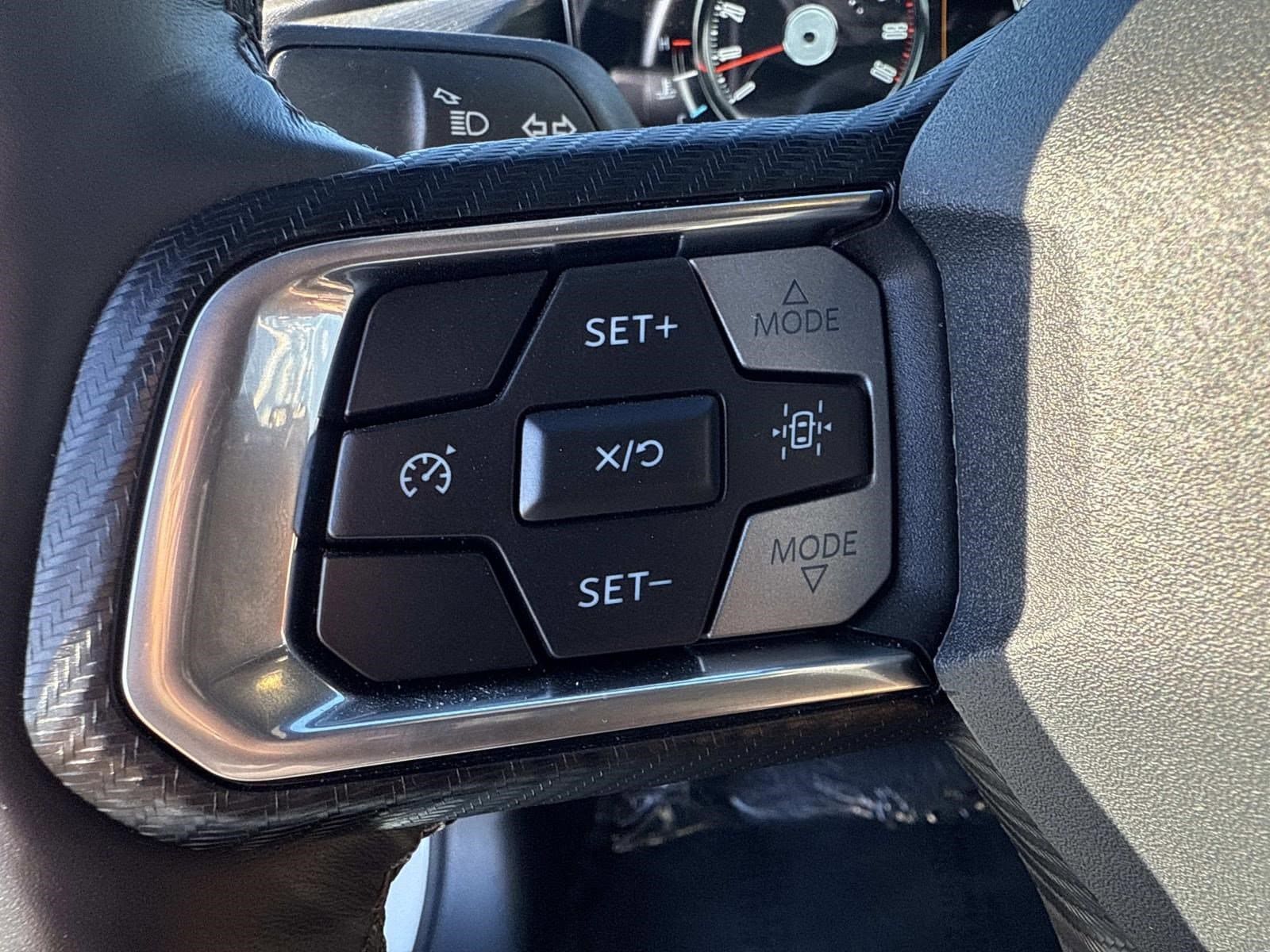 2024 FORD MUSTANG - Image 36