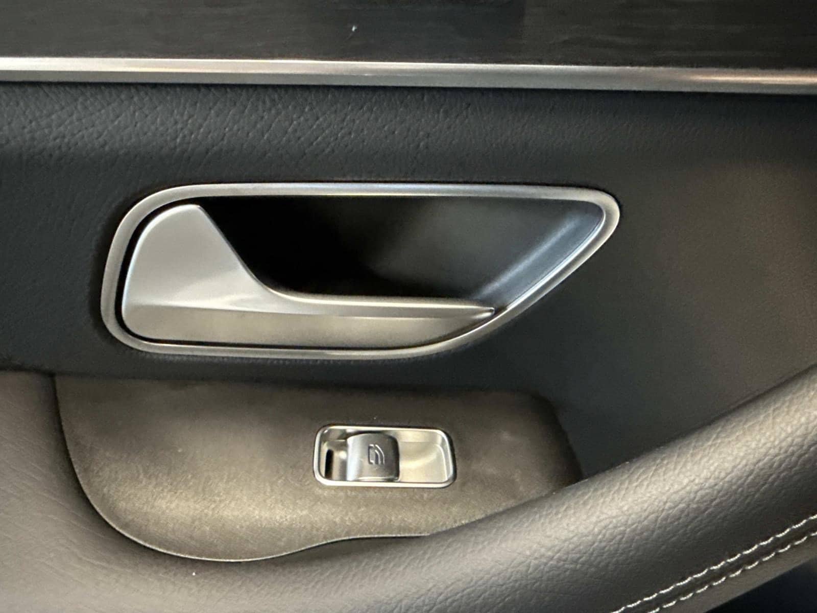 2026 MERCEDES-BENZ GLS-CLASS - Image 17