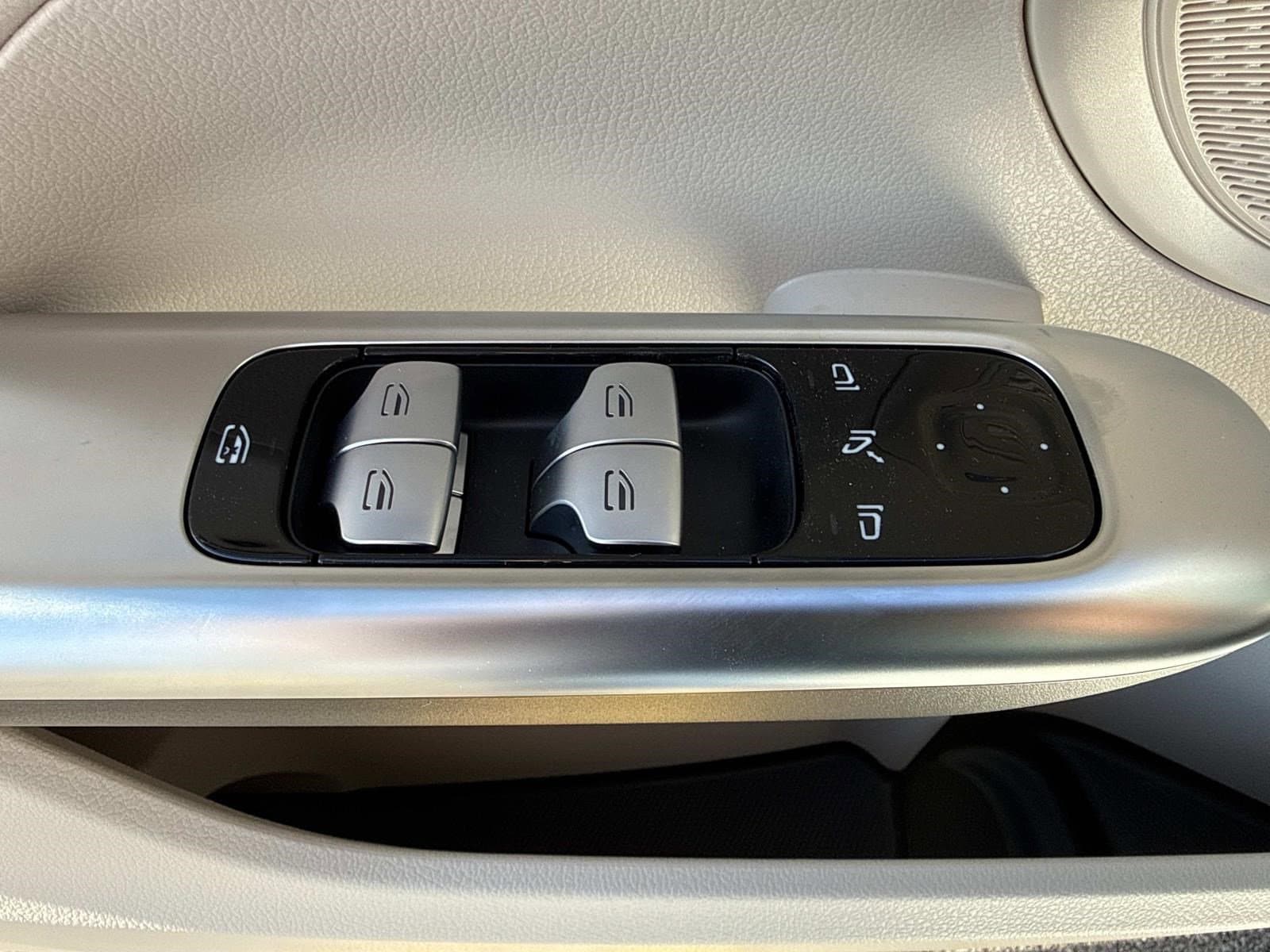 2026 MERCEDES-BENZ C-CLASS - Image 23