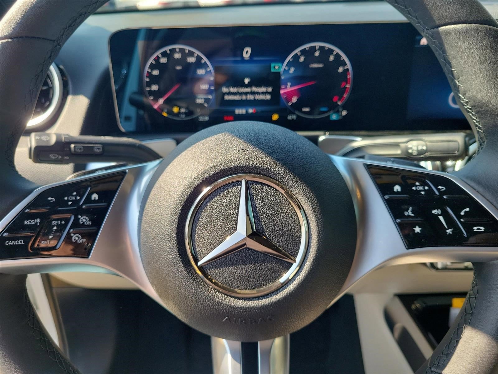 2025 MERCEDES-BENZ GLB-CLASS - Image 37