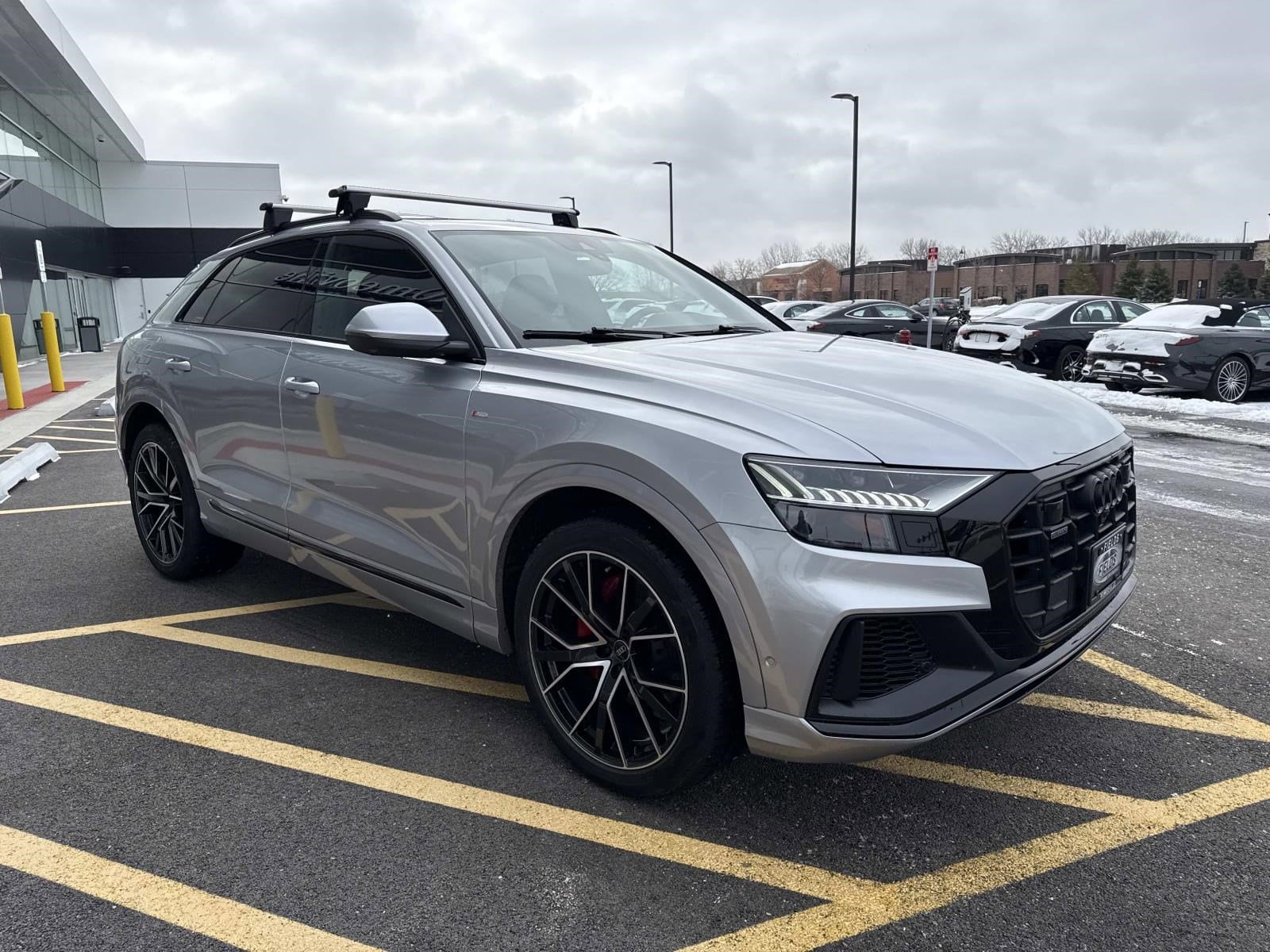 2021 AUDI Q8 - Image 4