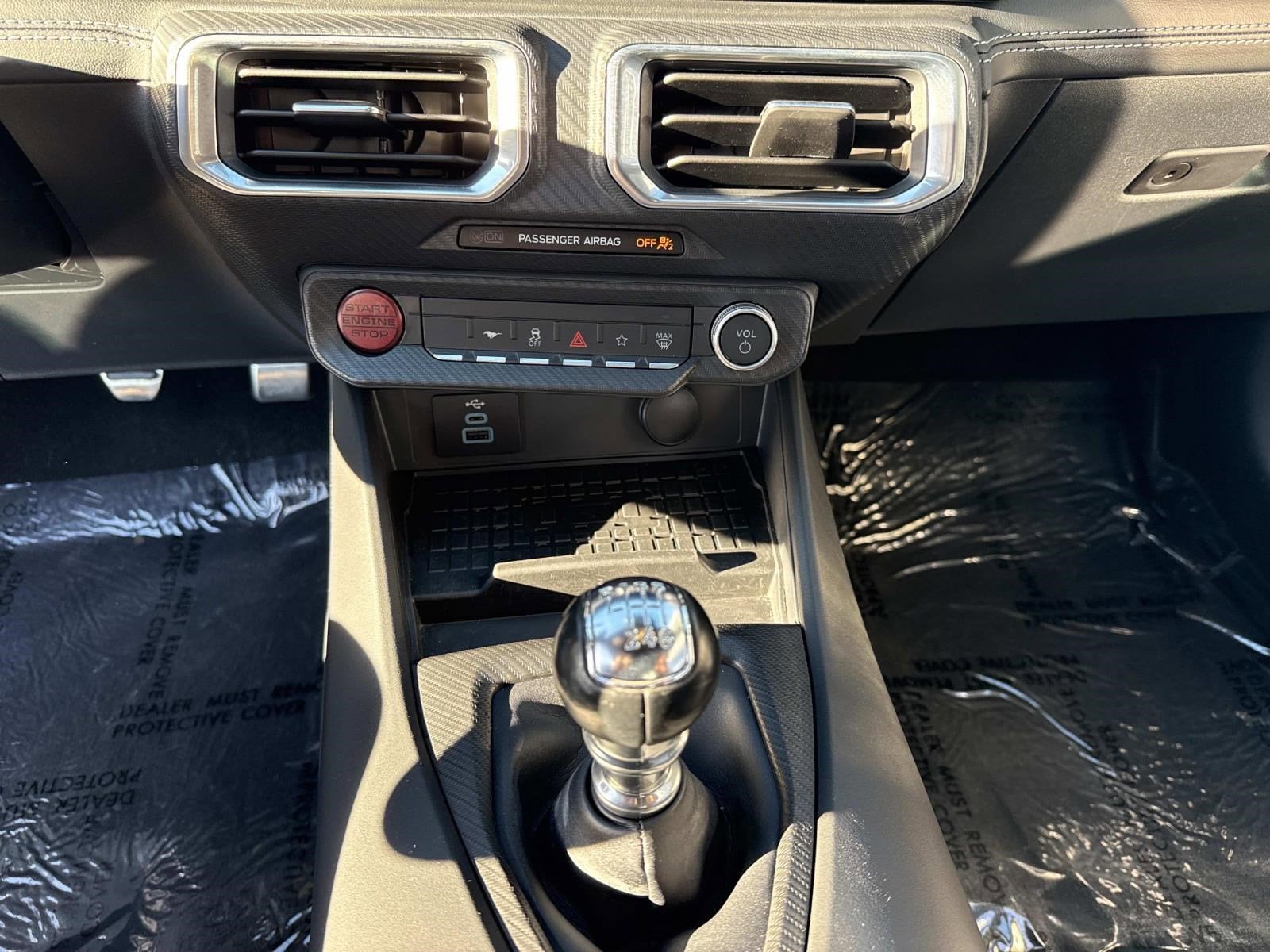 2024 FORD MUSTANG - Image 29