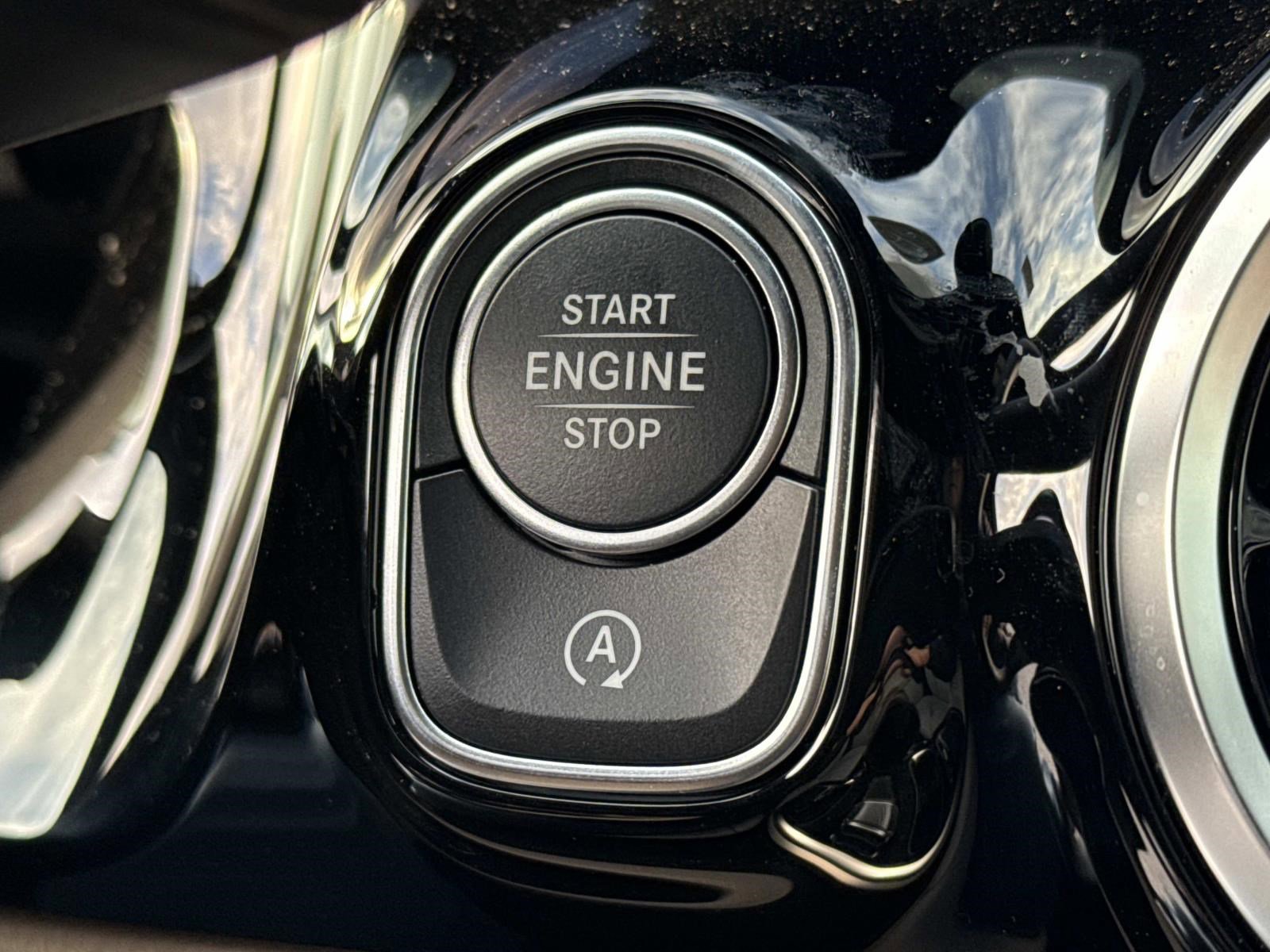 2025 MERCEDES-BENZ GLA-CLASS - Image 35