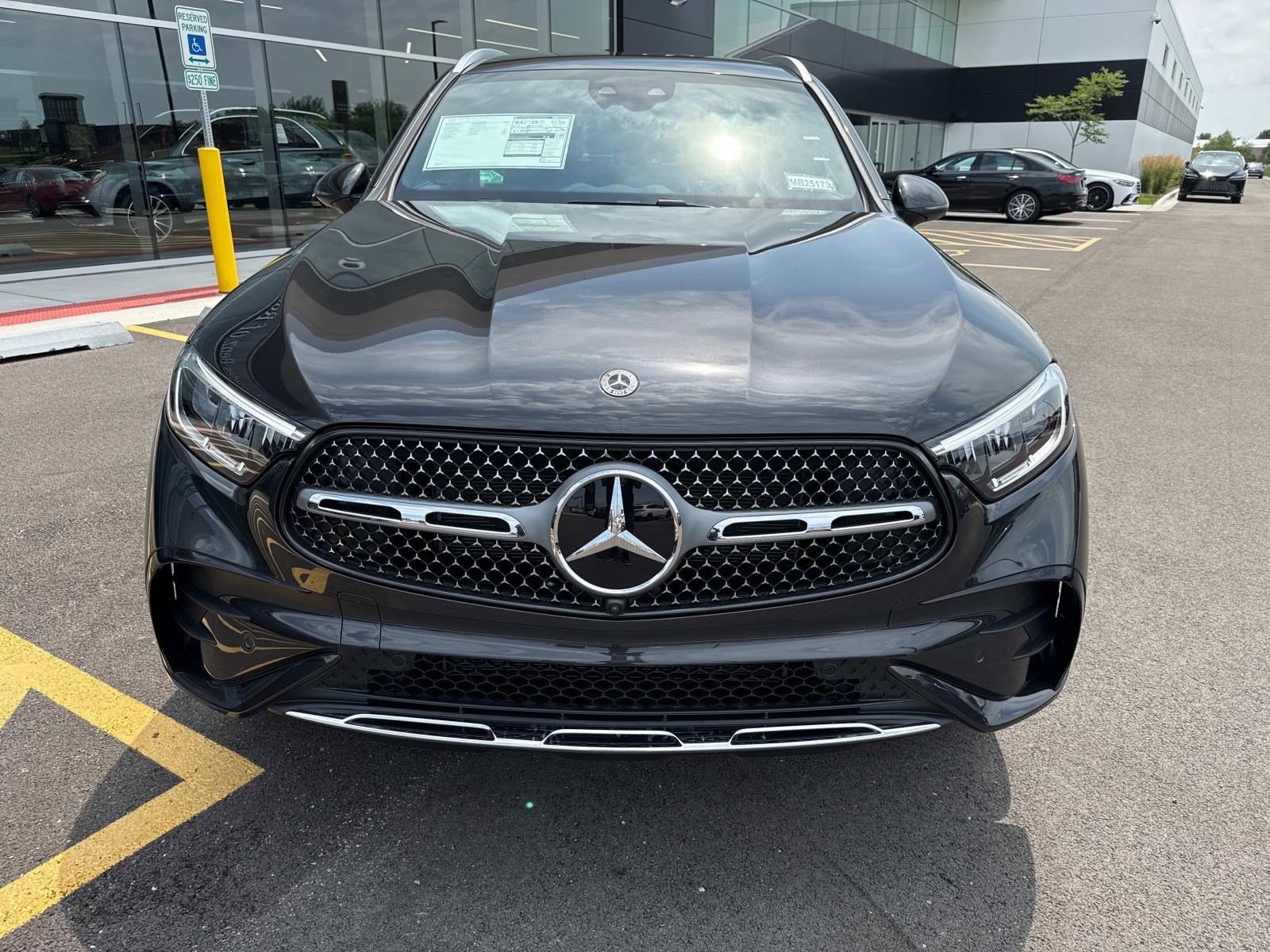2025 Mercedes Benz GLC 350e 4MATIC photo 2
