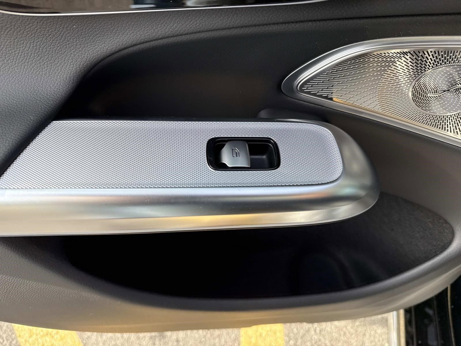 2026 MERCEDES-BENZ E-CLASS - Image 17