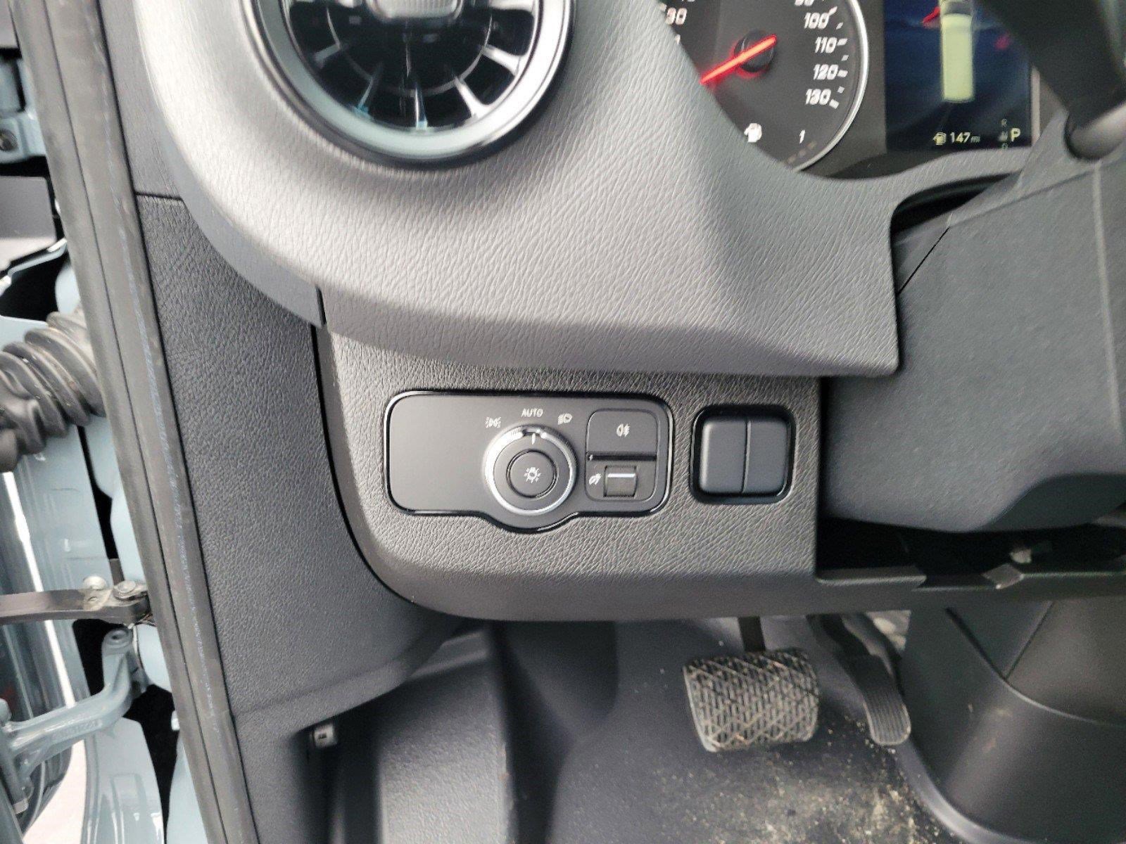 2025 MERCEDES-BENZ SPRINTER - Image 32