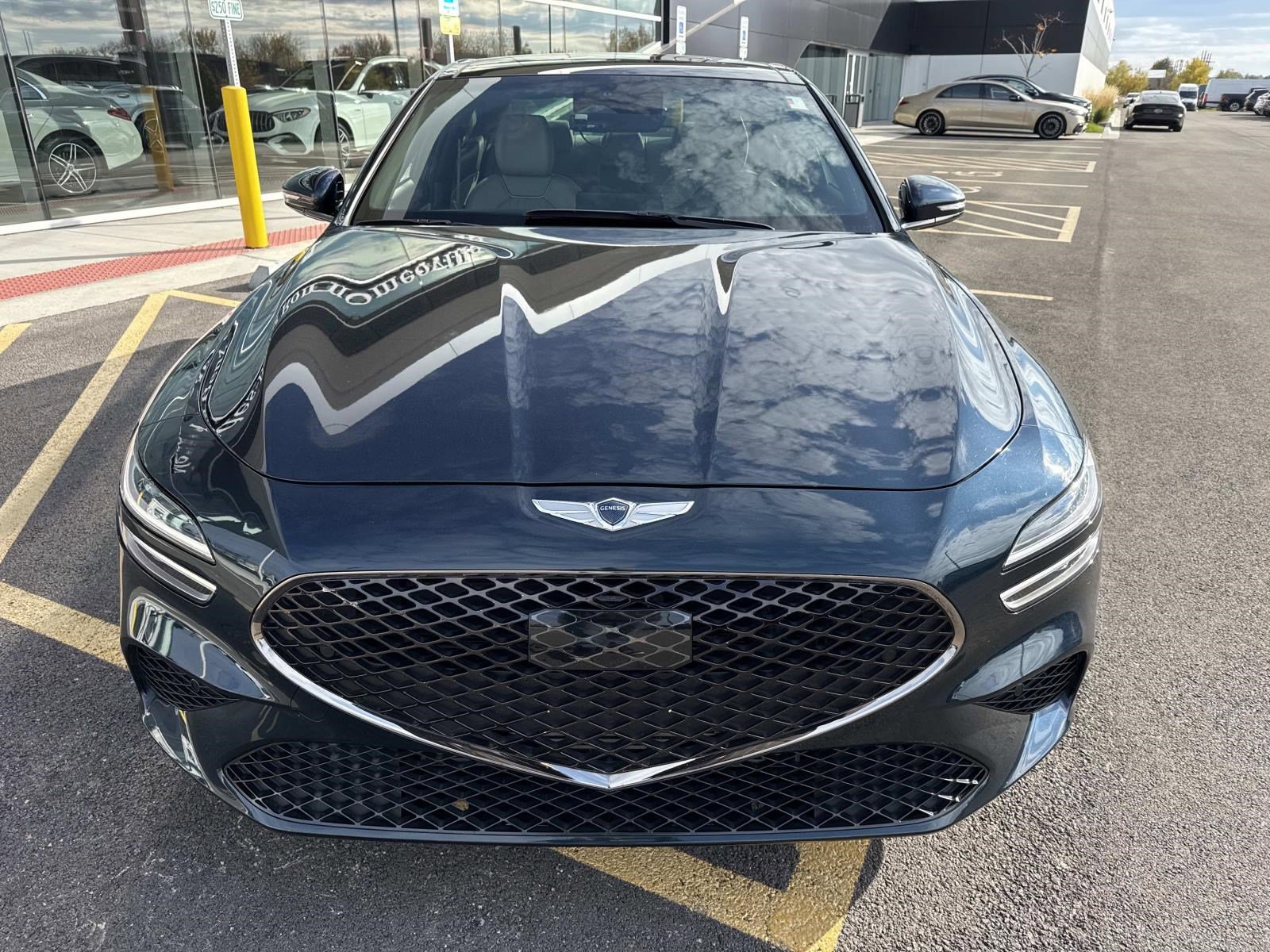 2023 Genesis G70 2.0T Sport Prestige photo 3
