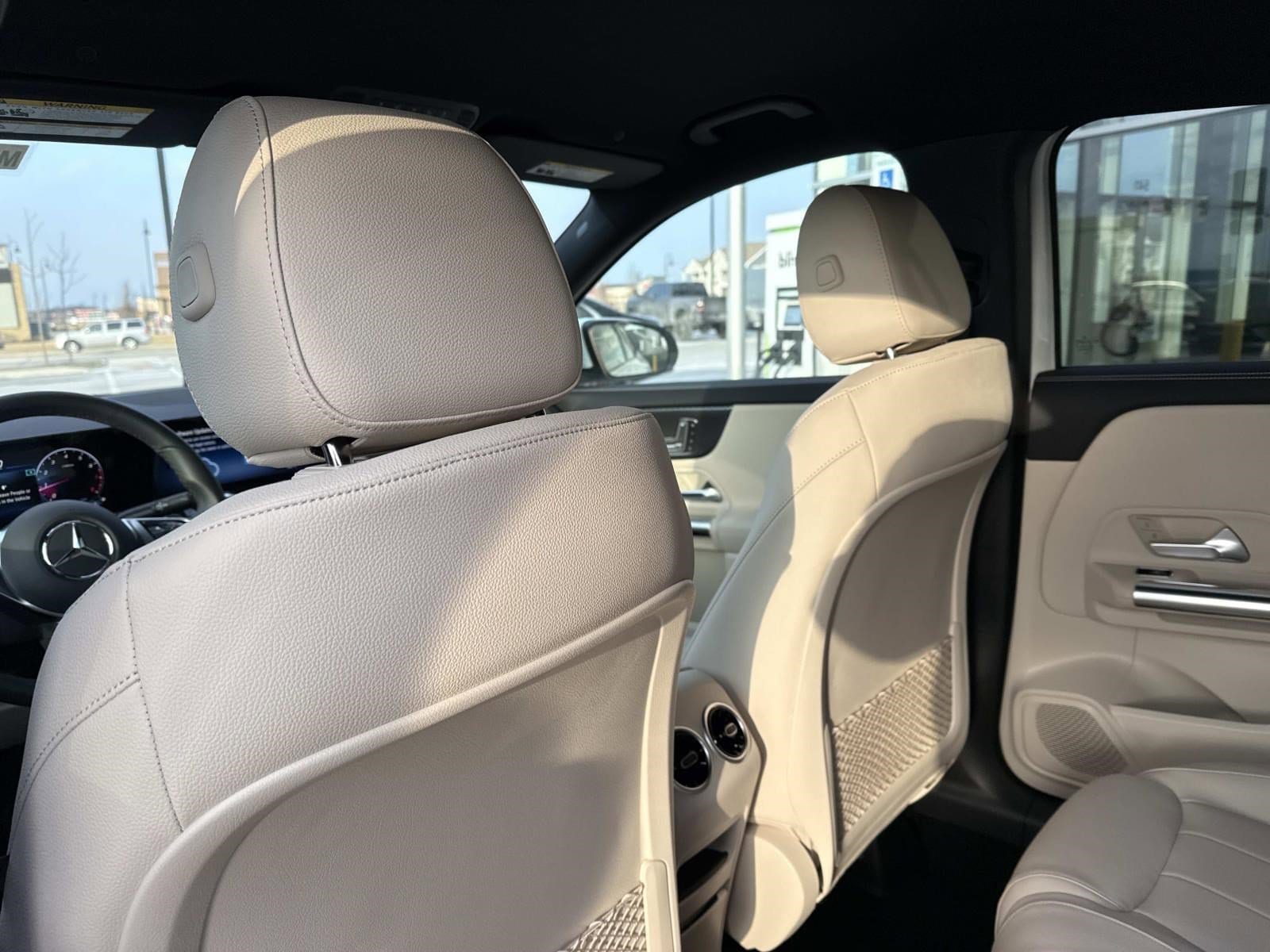 2025 MERCEDES-BENZ GLA-CLASS - Image 19