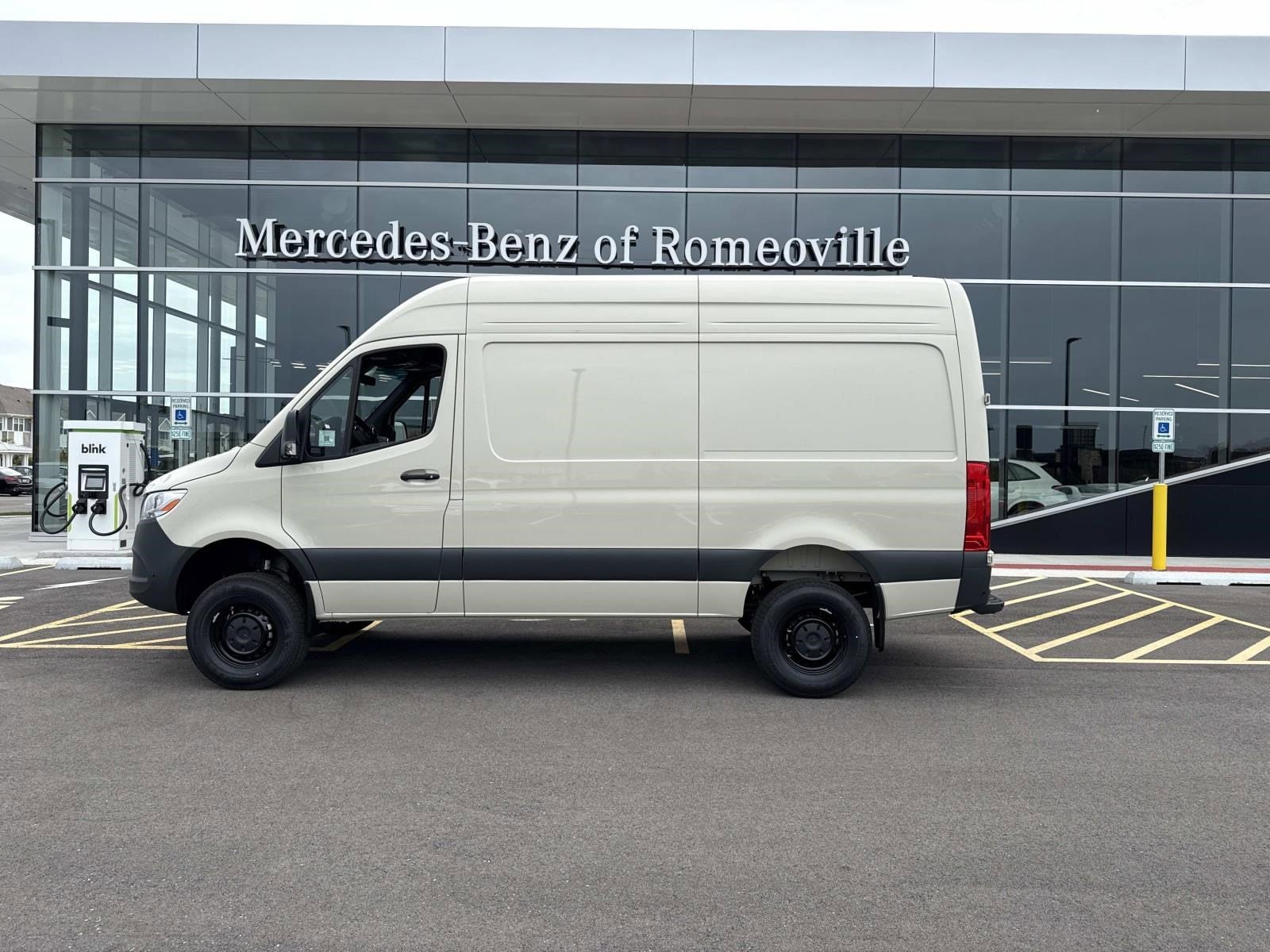 2026 MERCEDES-BENZ SPRINTER - Image 2