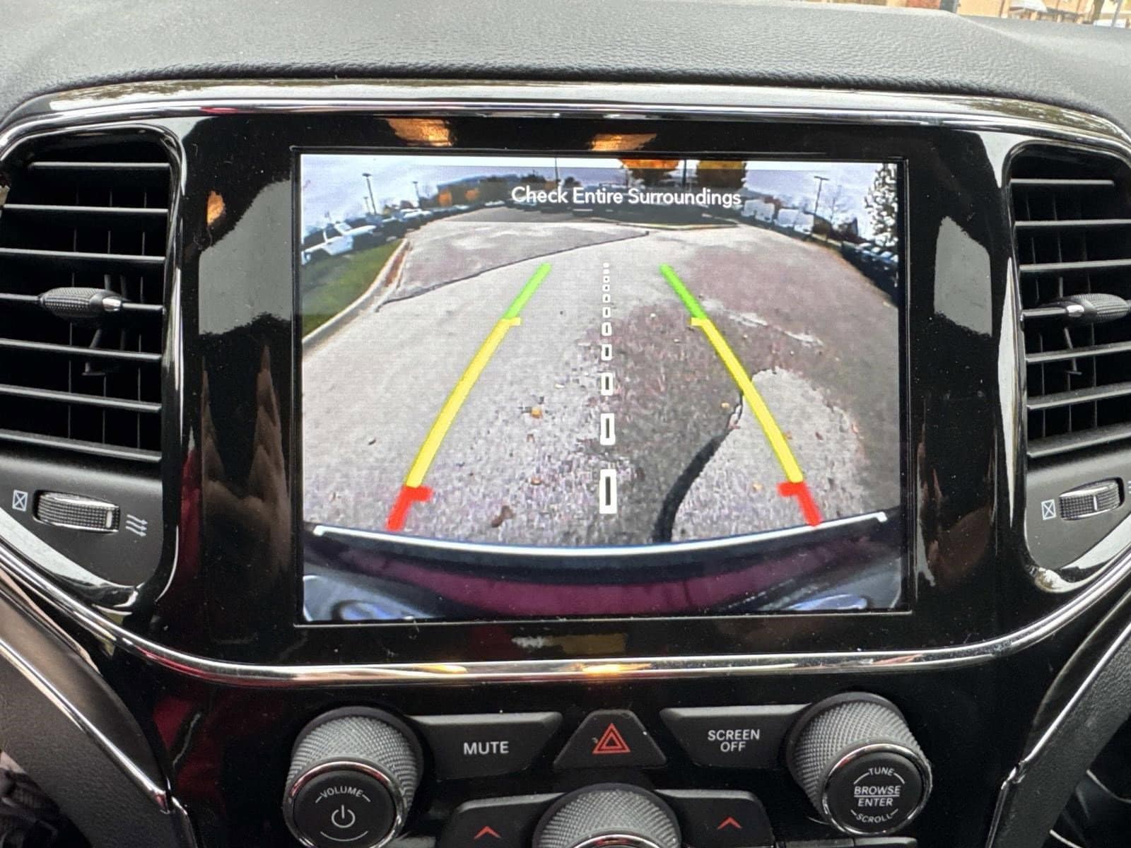 2022 JEEP GRAND CHEROKEE - Image 24