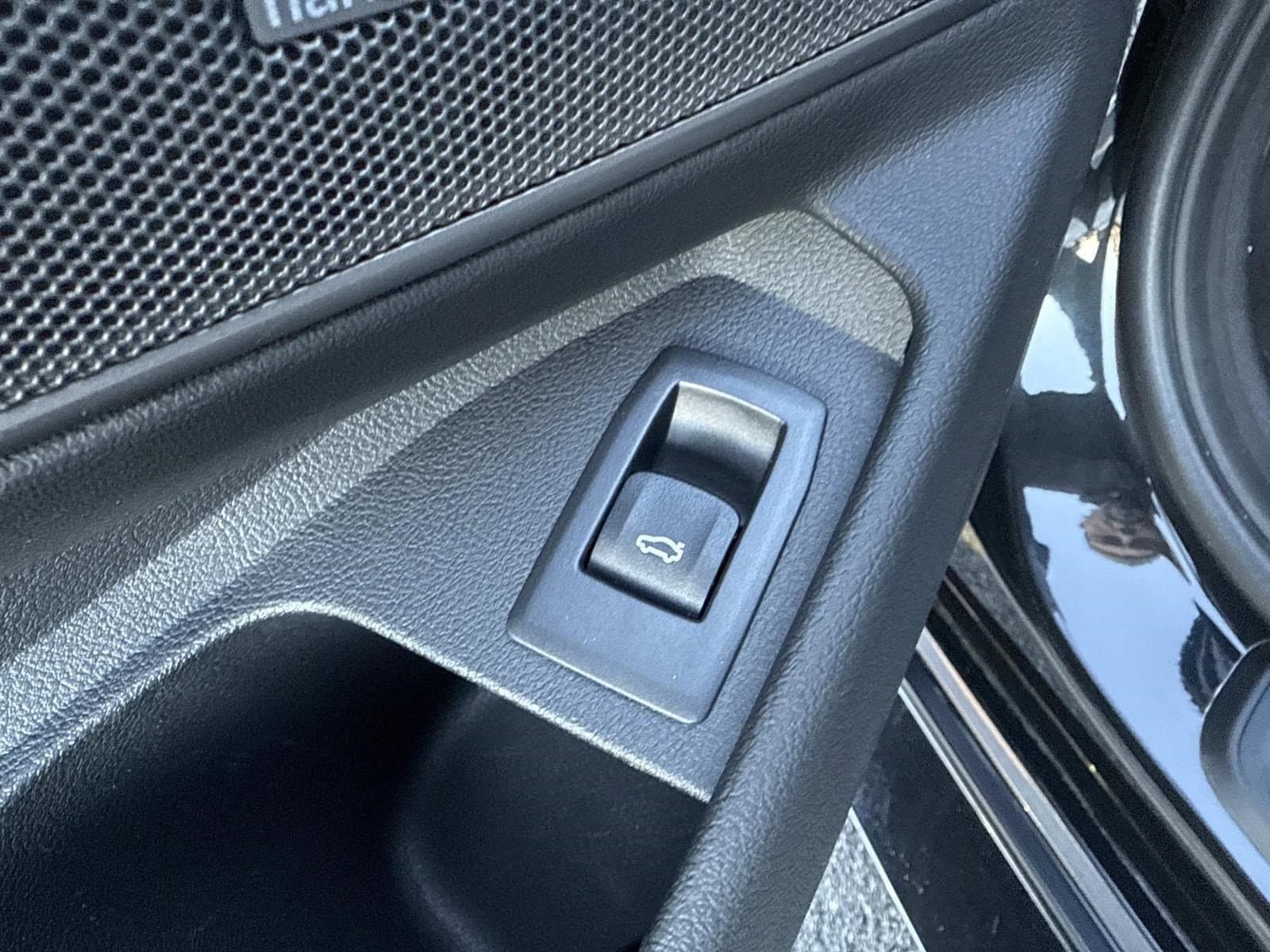 2023 BMW M3 - Image 25