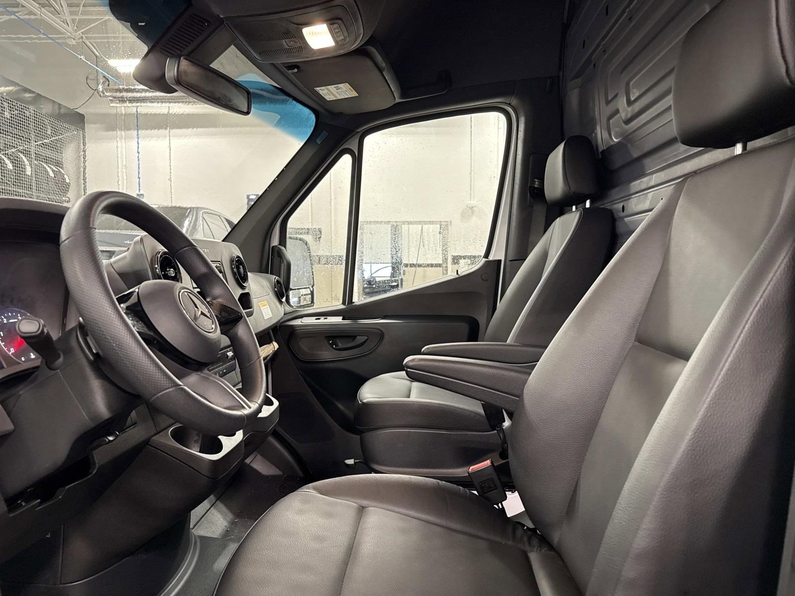 2025 MERCEDES-BENZ SPRINTER - Image 14