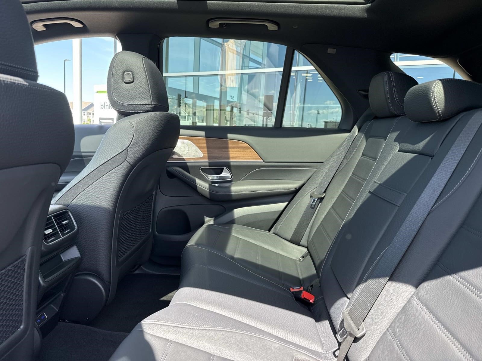 2025 Mercedes-Benz GLE GLE580 - Photo 17