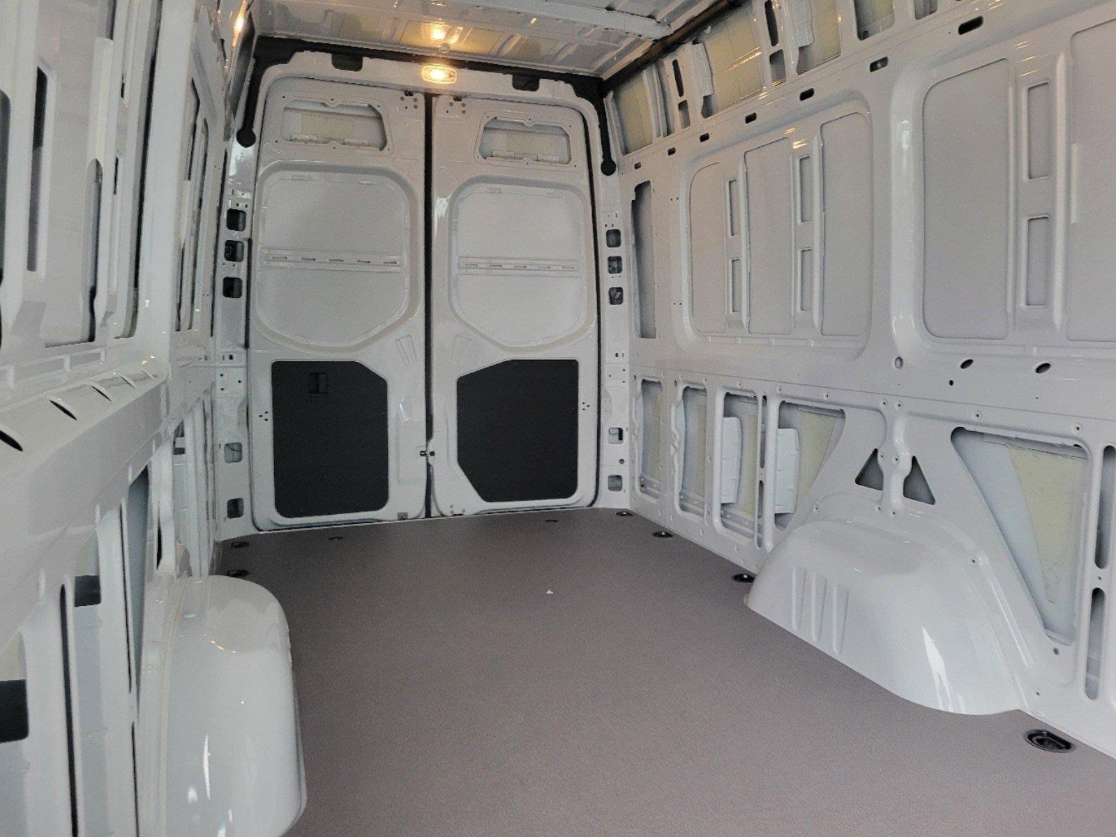 2025 MERCEDES-BENZ SPRINTER - Image 9