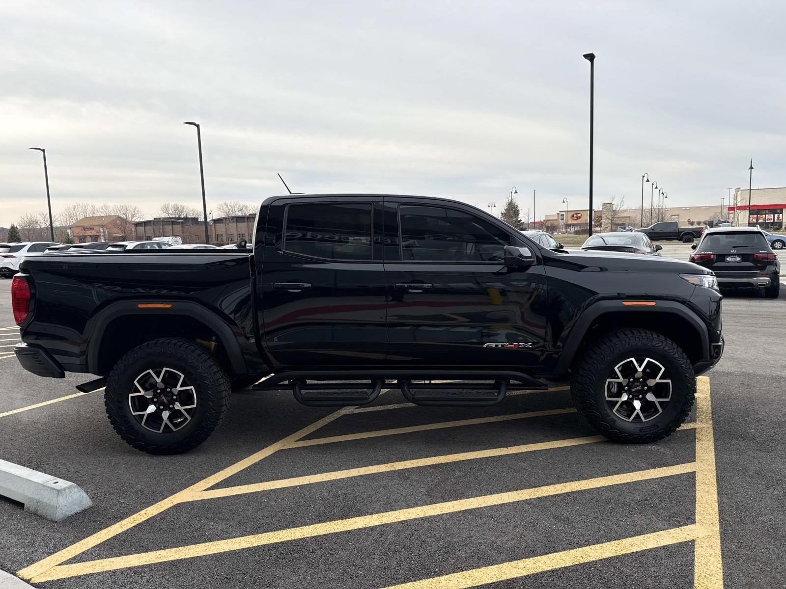 2024 GMC CANYON - Image 6