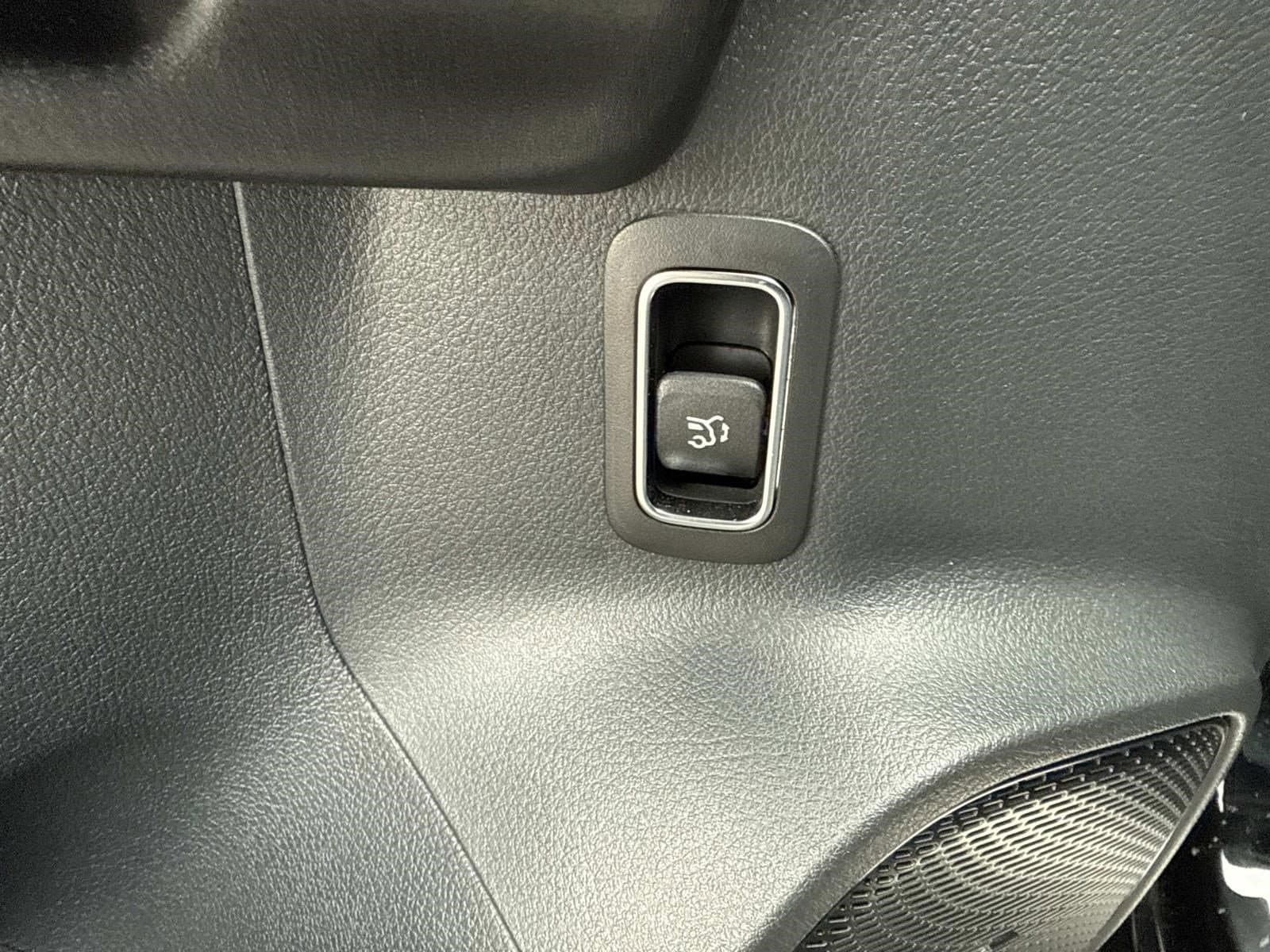 2025 MERCEDES-BENZ GLB-CLASS - Image 27