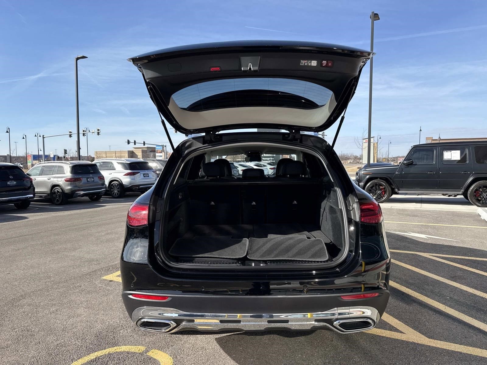 2025 MERCEDES-BENZ GLC-CLASS - Image 9