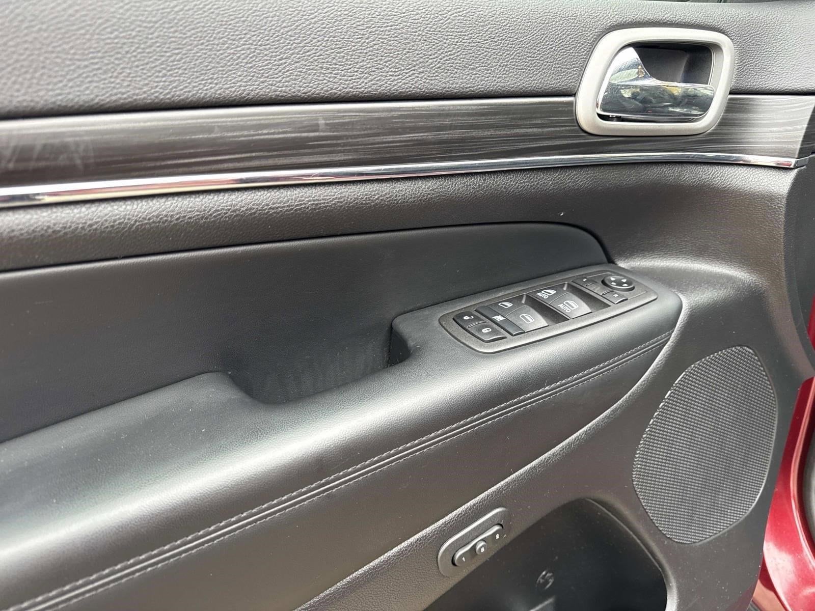 2022 JEEP GRAND CHEROKEE - Image 18